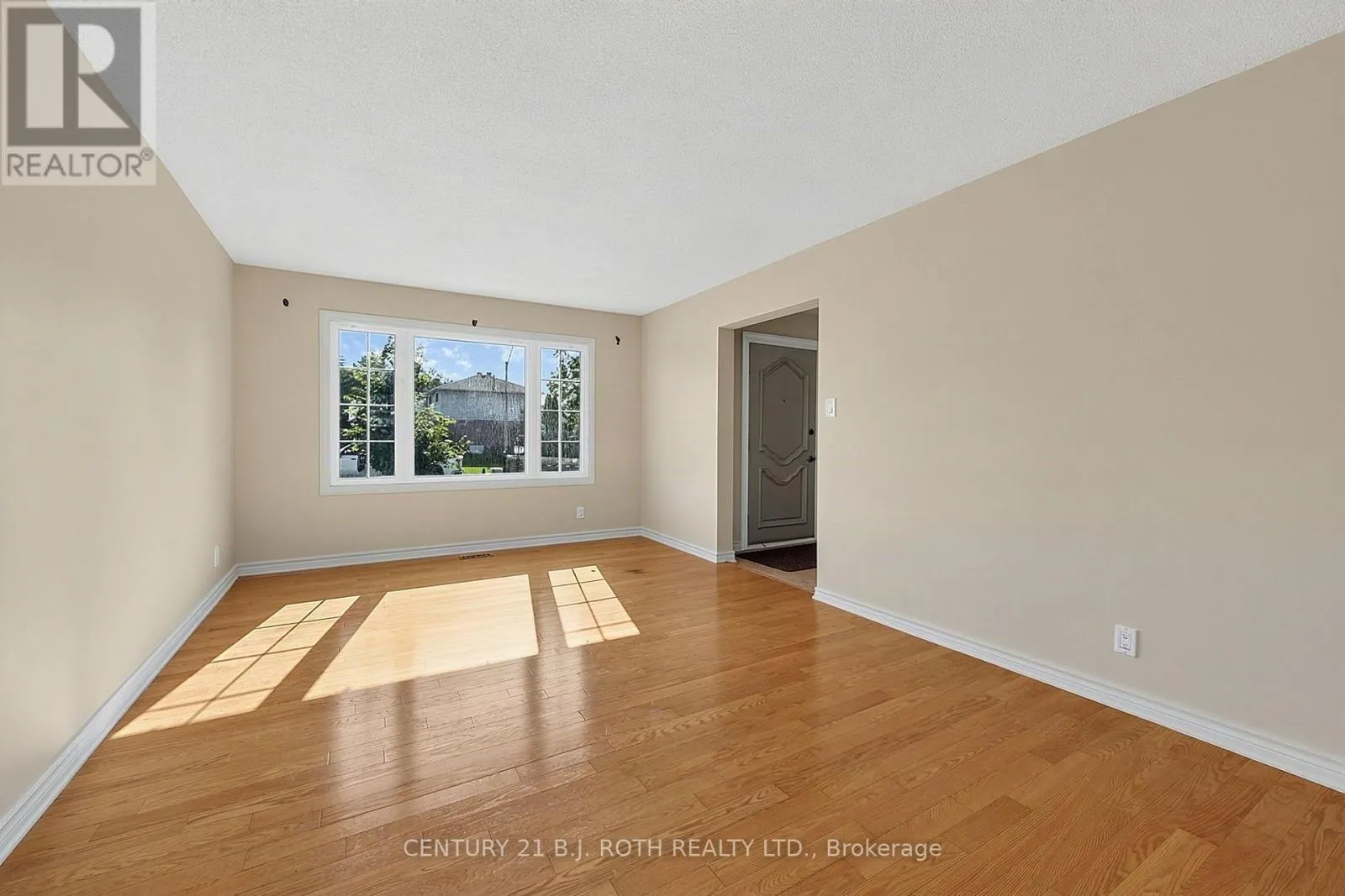 104 WOODSIDE DRIVE