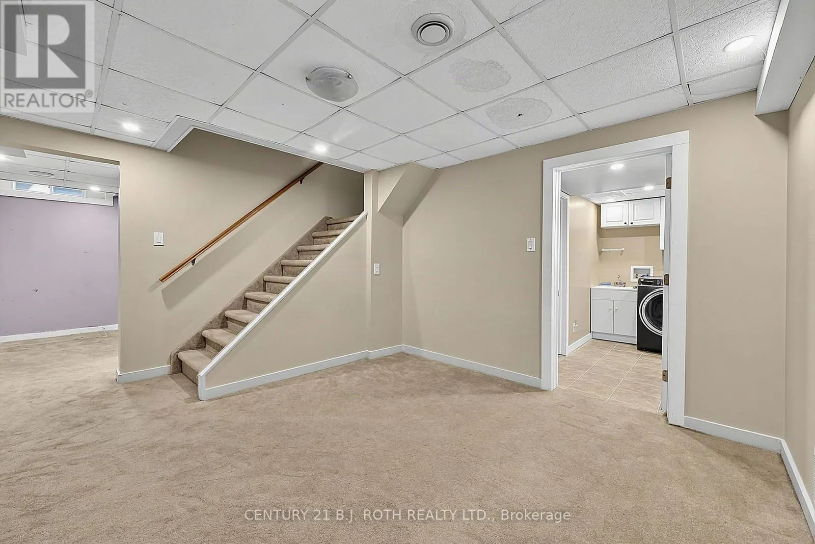 104 WOODSIDE DRIVE