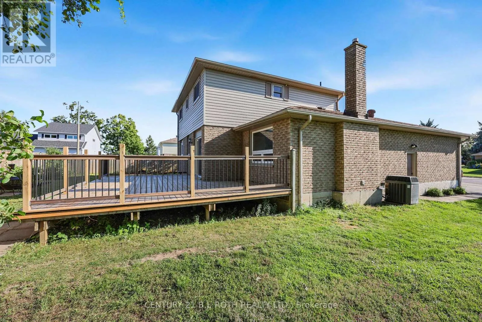 104 WOODSIDE DRIVE