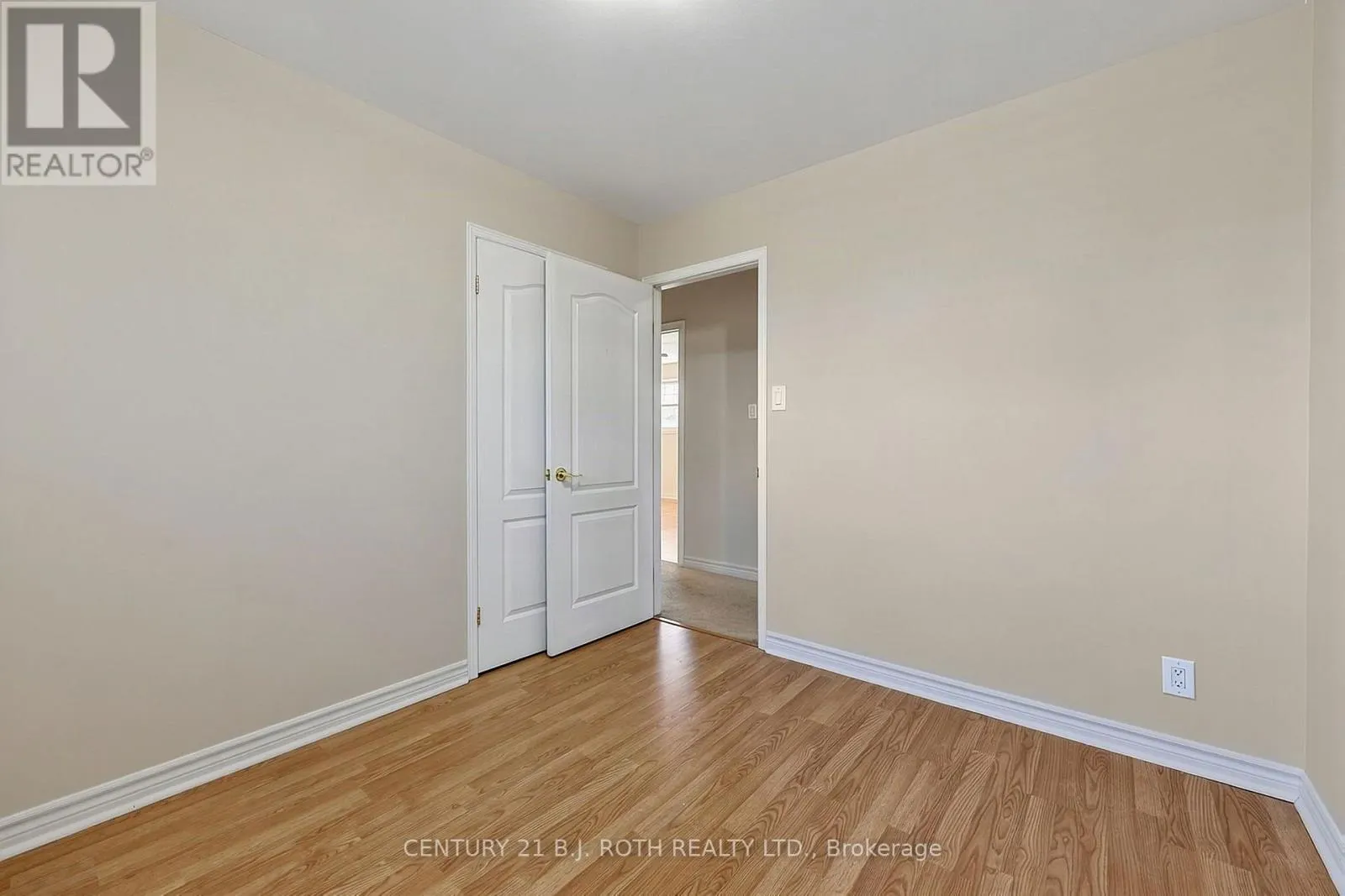104 WOODSIDE DRIVE