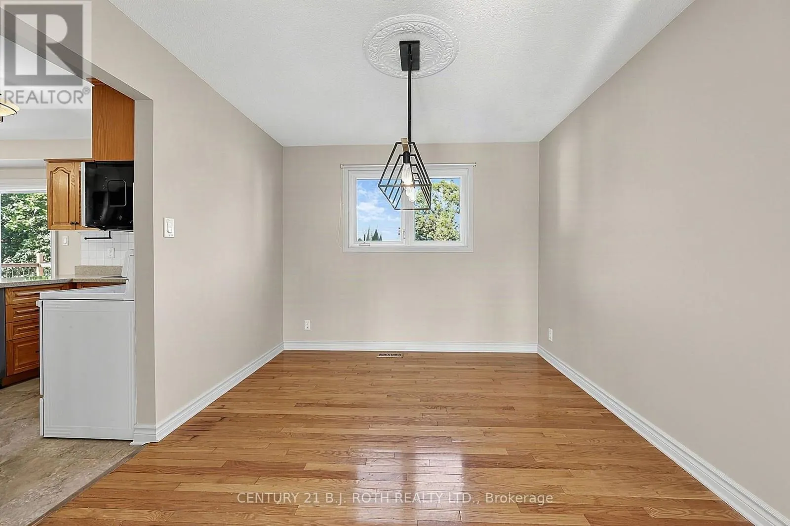 104 WOODSIDE DRIVE