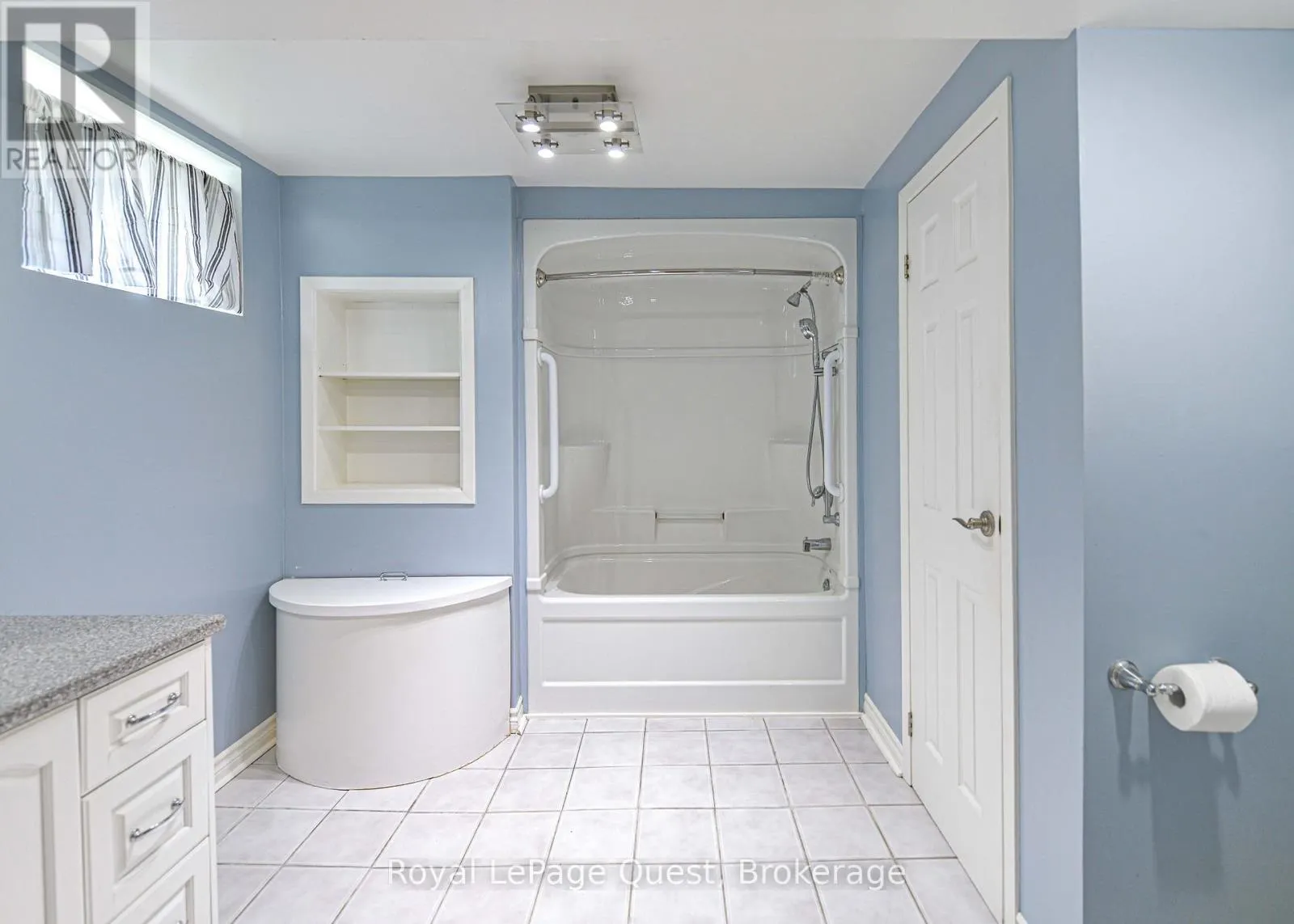 4 KEHOE COURT
