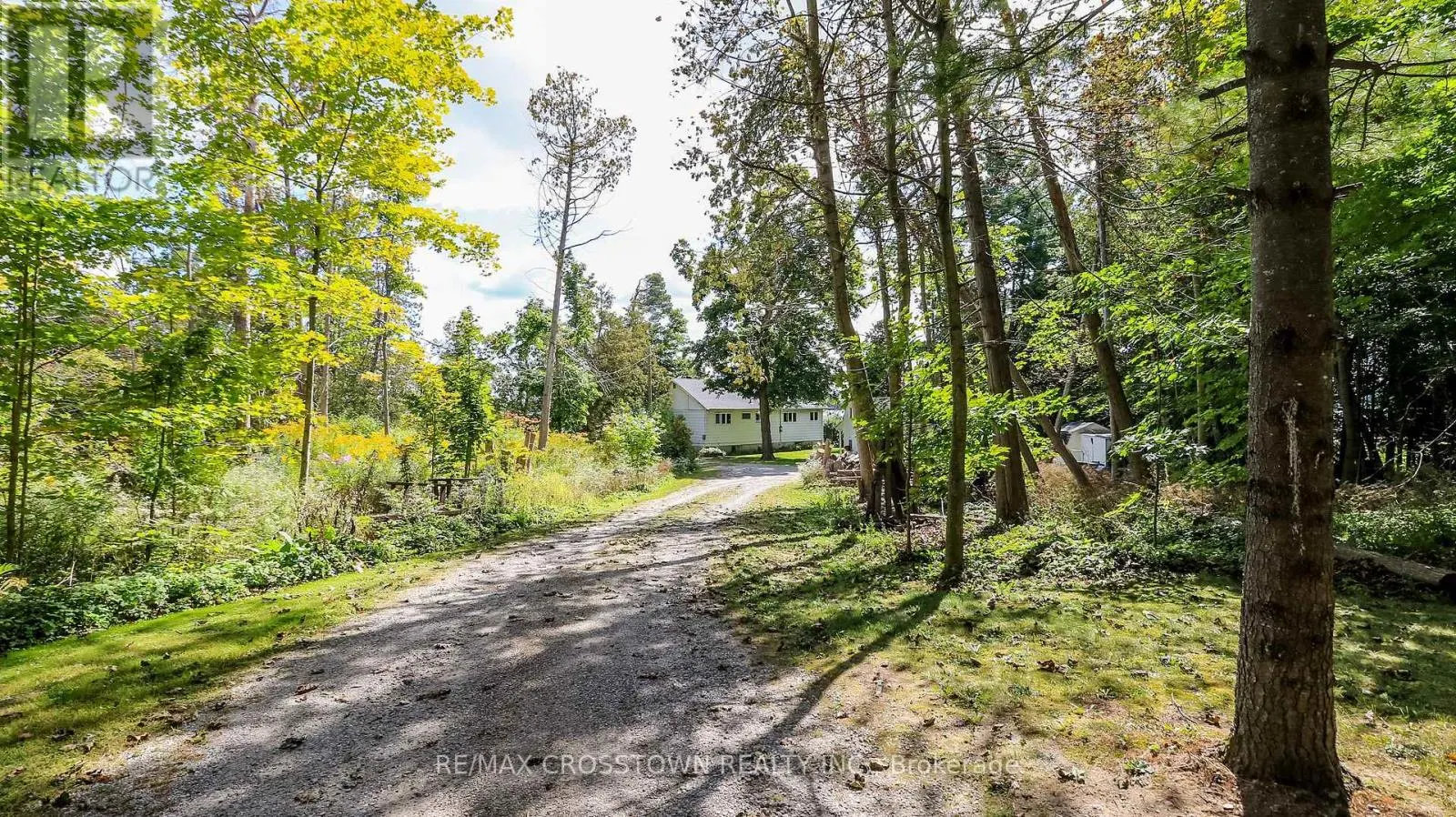 2 PEMBERTON LANE
