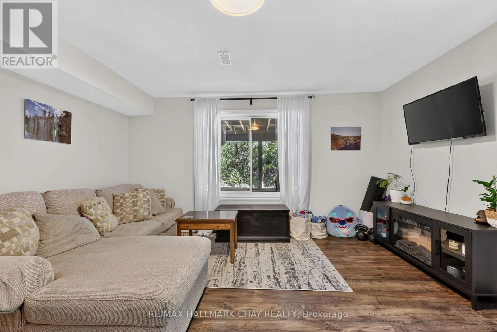 23 ALGONQUIN TRAIL