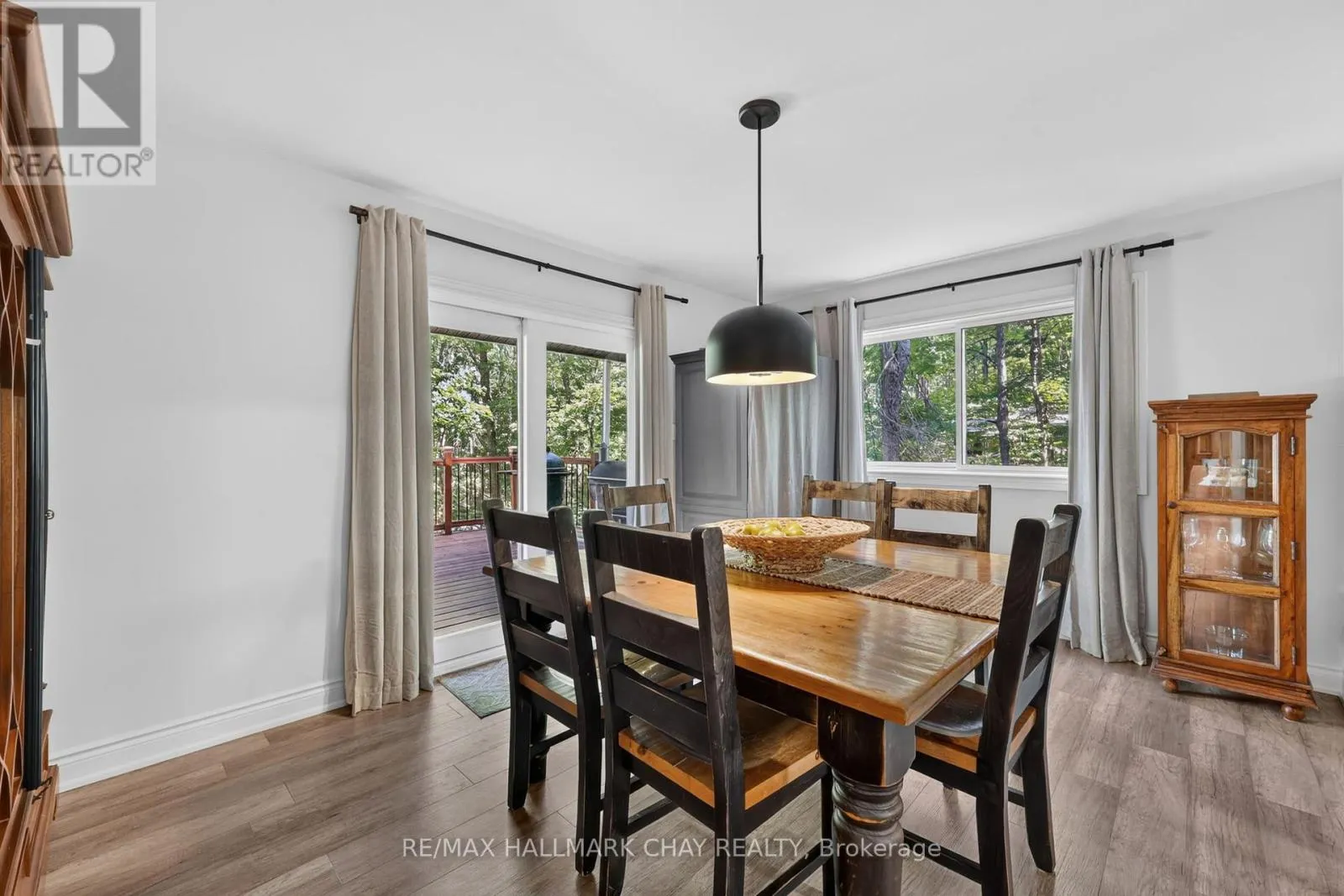23 ALGONQUIN TRAIL