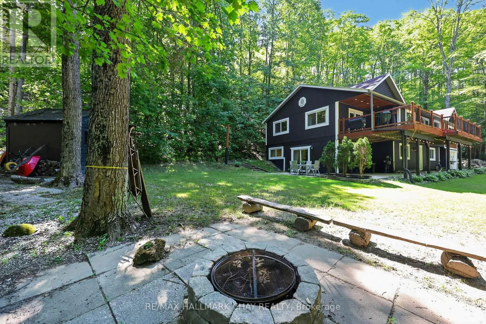 23 ALGONQUIN TRAIL