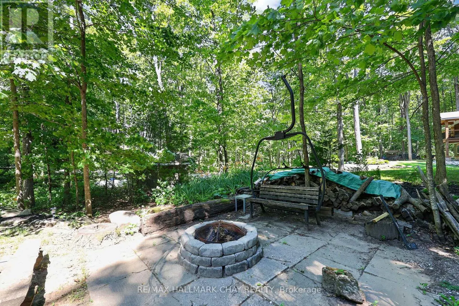 23 ALGONQUIN TRAIL