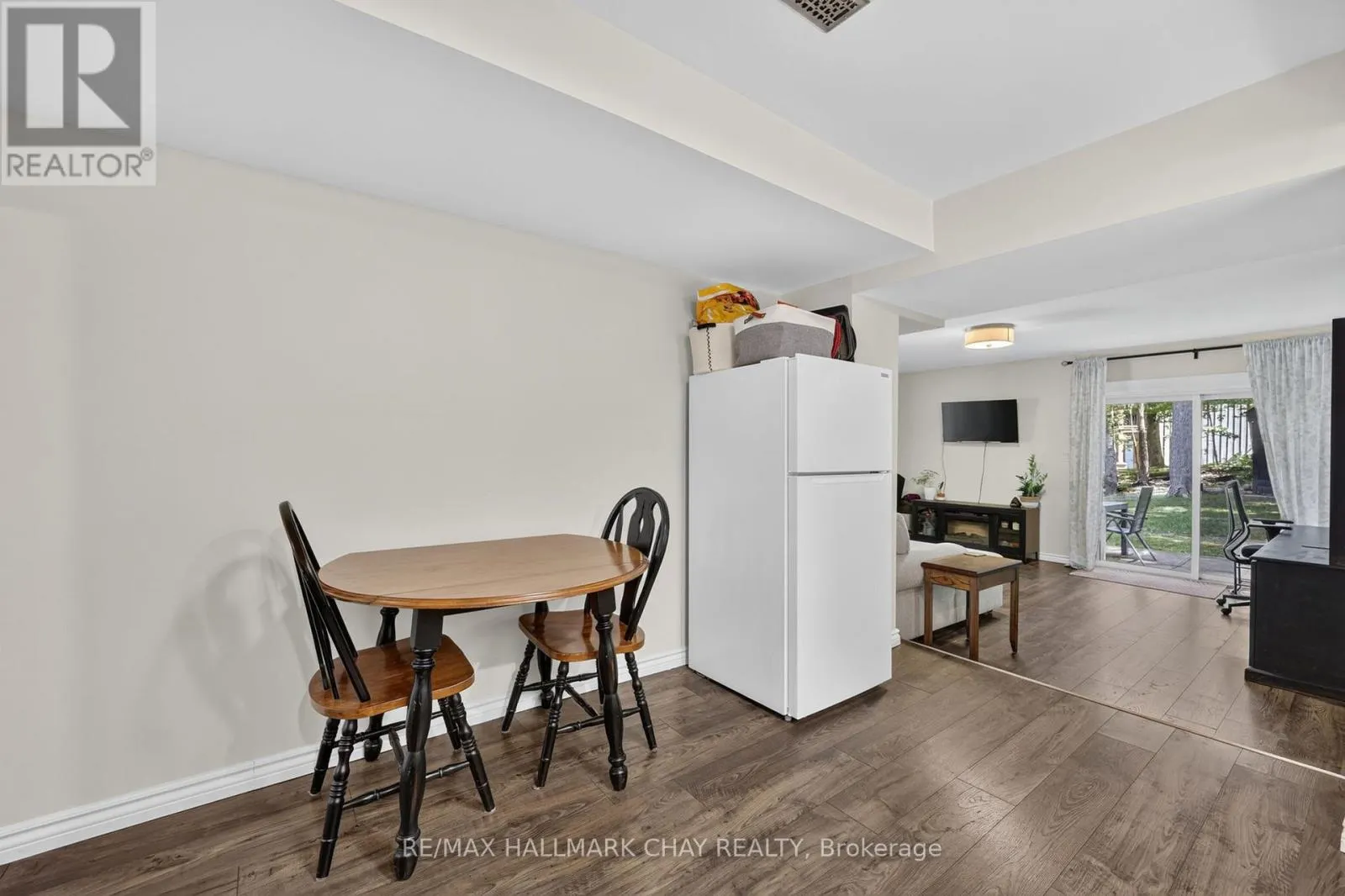 23 ALGONQUIN TRAIL