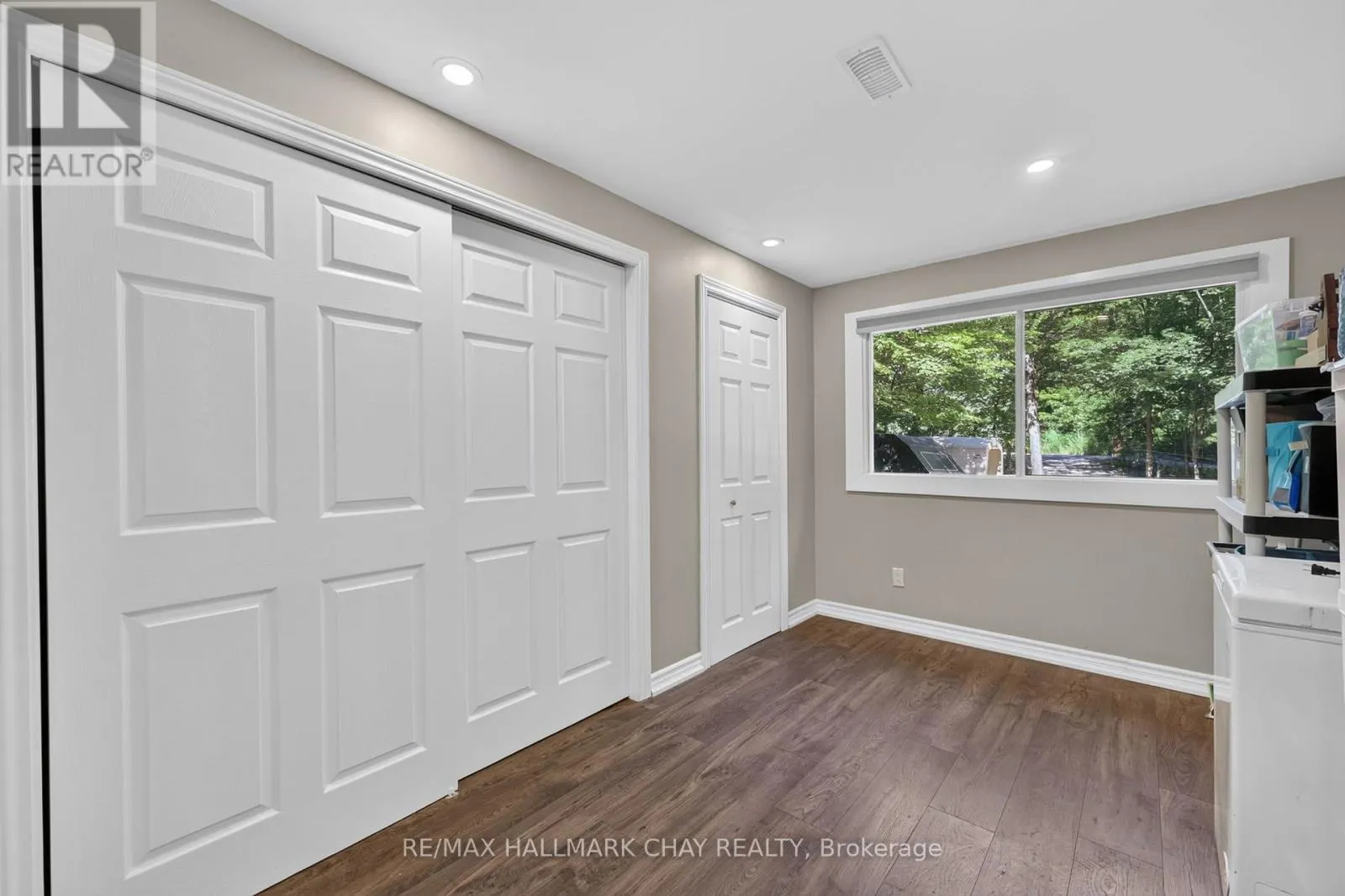 23 ALGONQUIN TRAIL