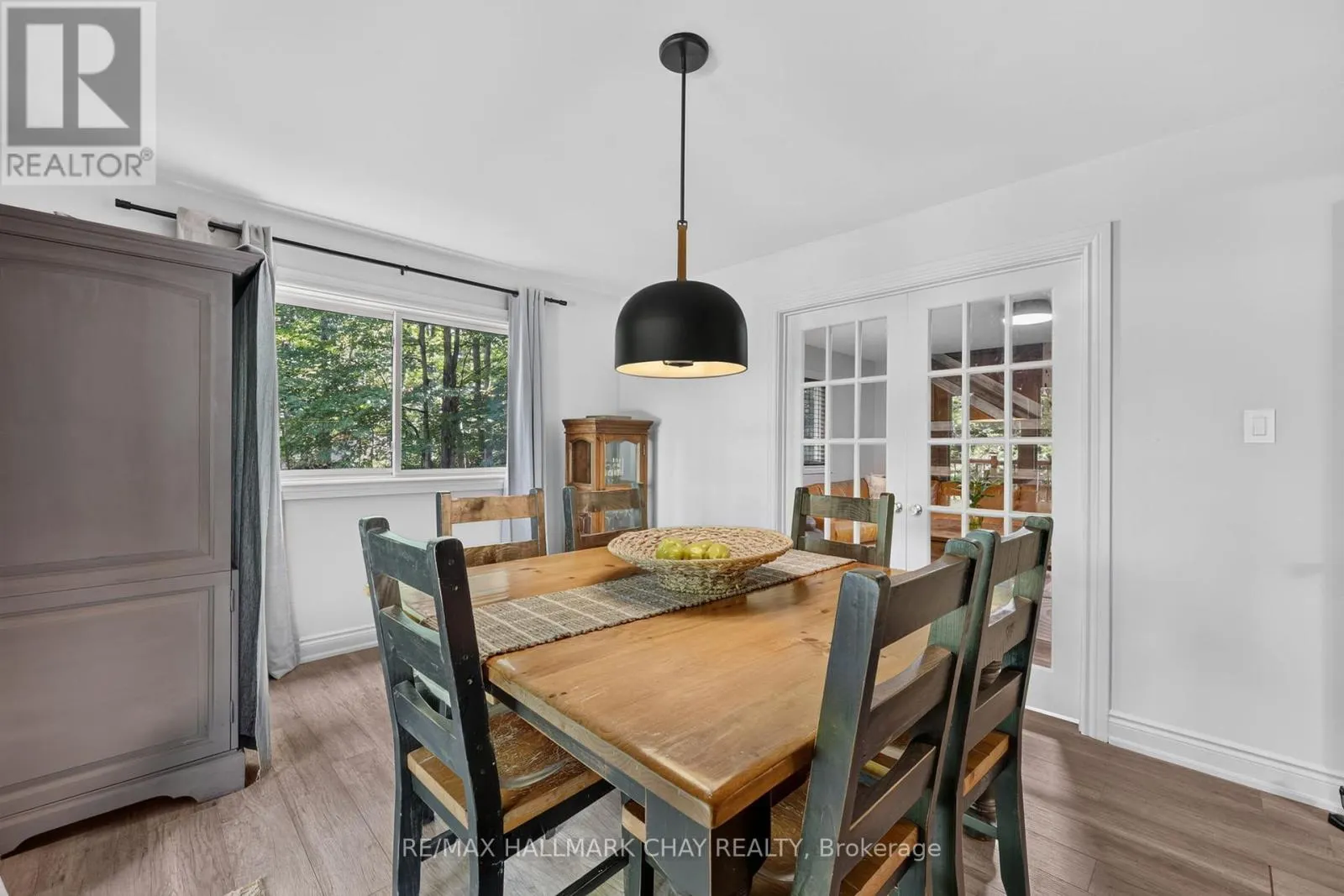 23 ALGONQUIN TRAIL