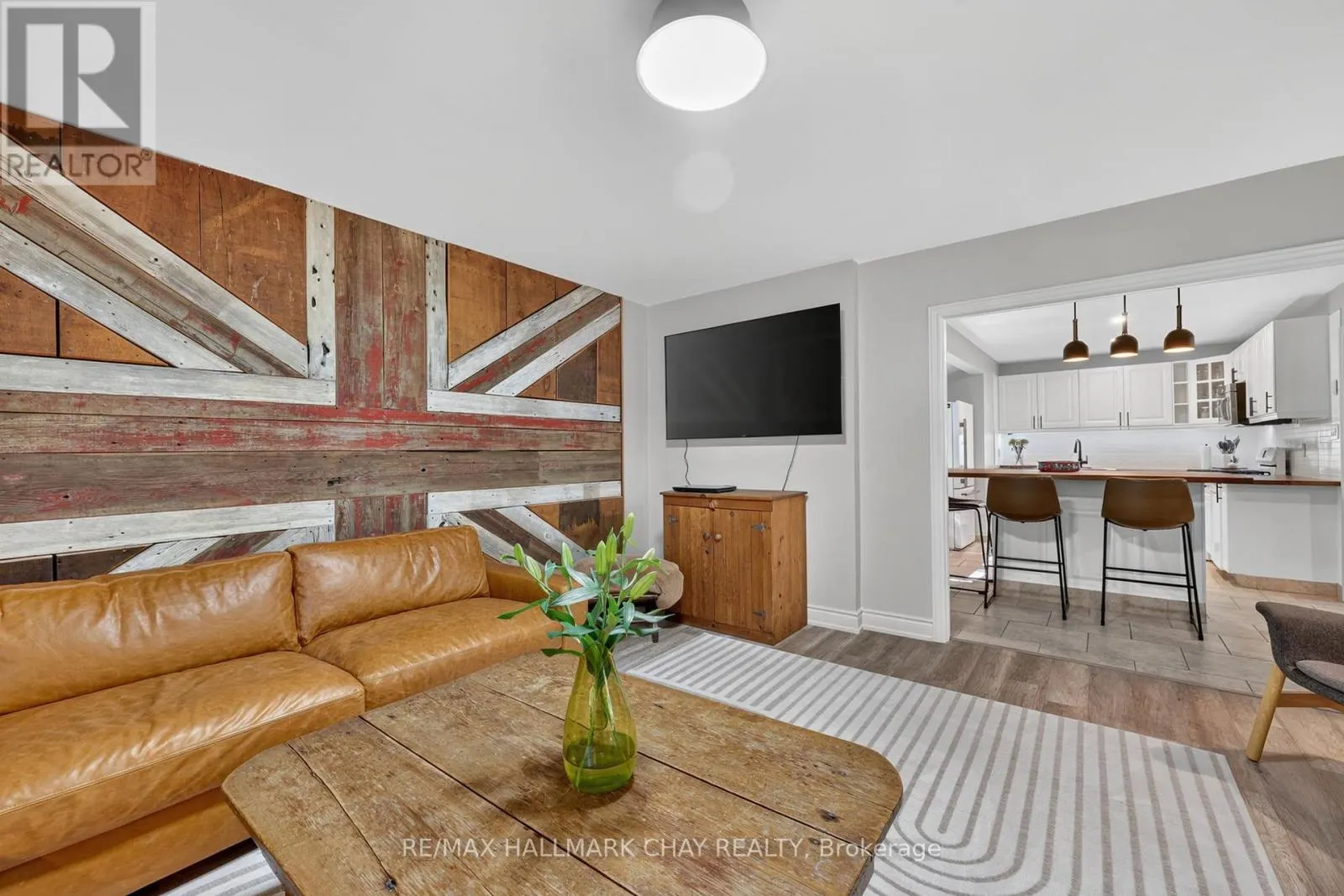 23 ALGONQUIN TRAIL