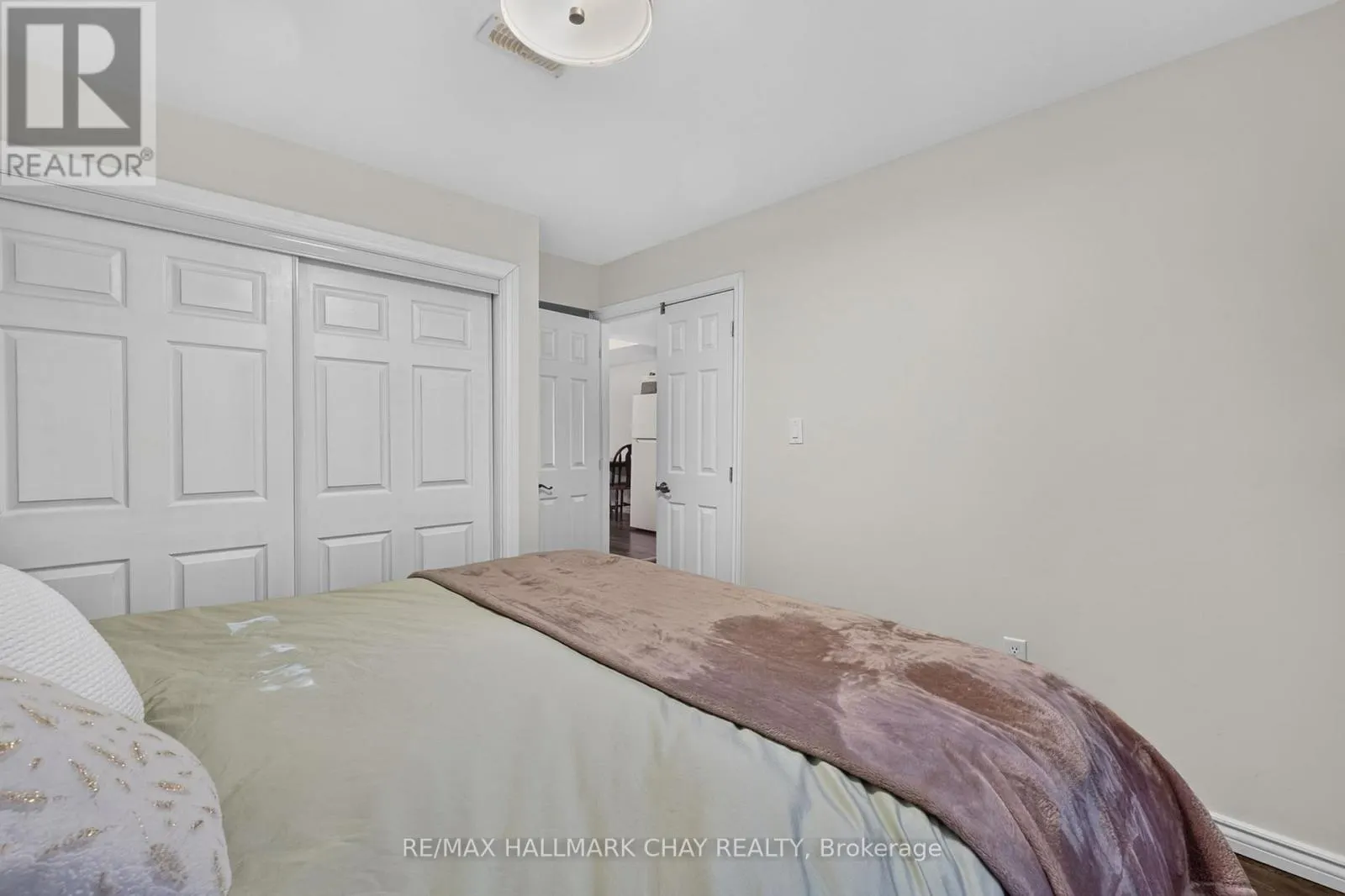 23 ALGONQUIN TRAIL
