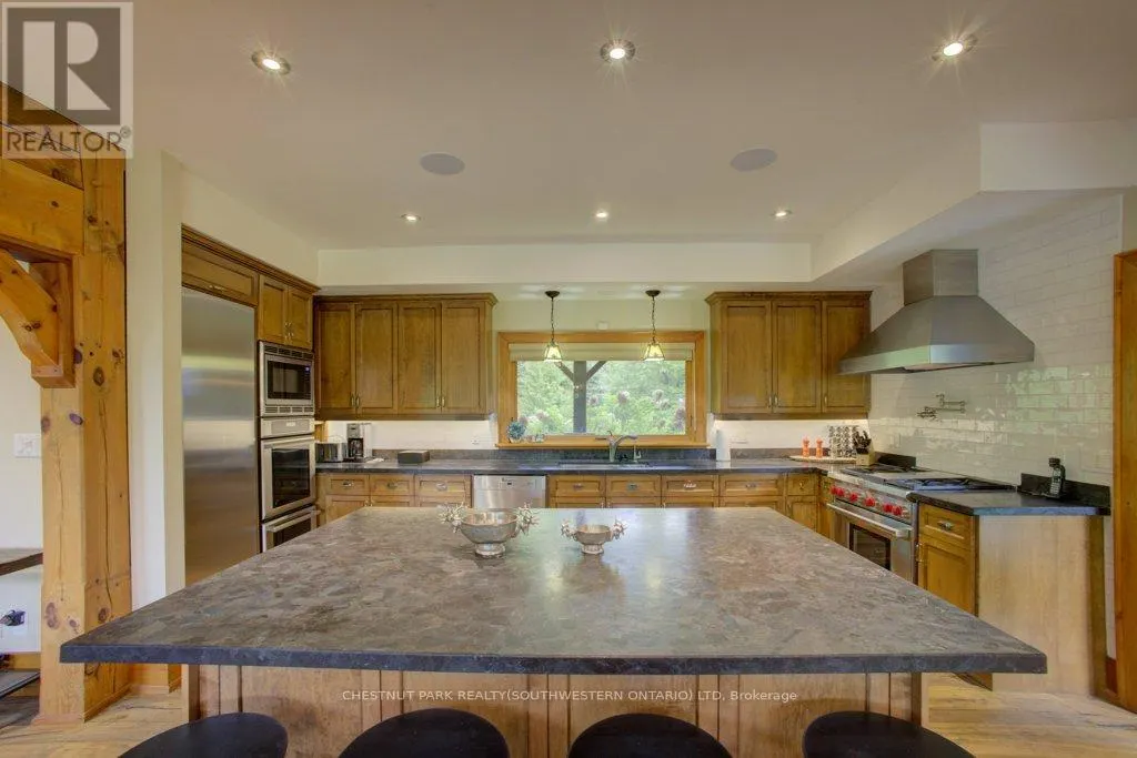 8429 POPLAR SIDE ROAD