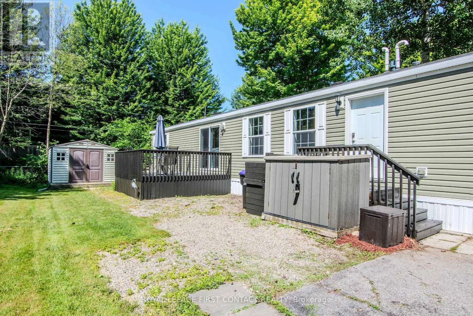 23 GEORGIAN GLEN DRIVE