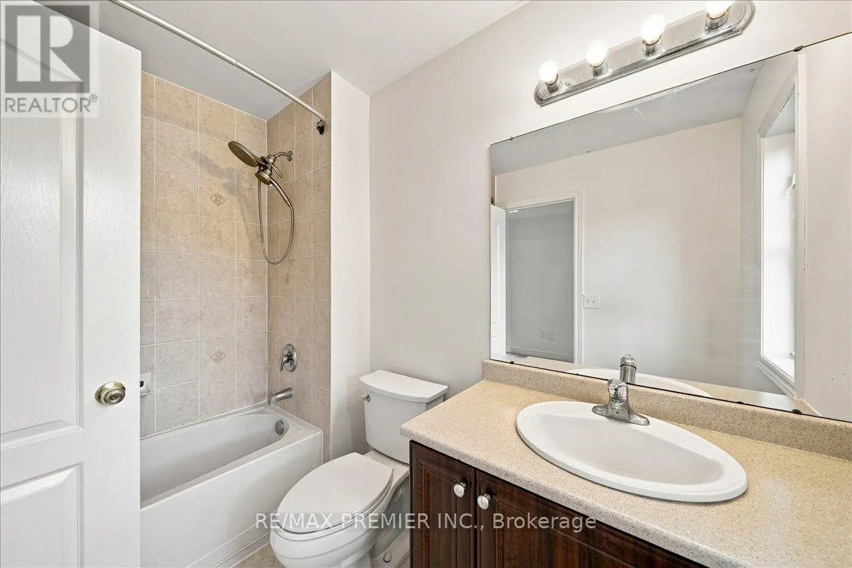 125 - 800 WEST RIDGE BOULEVARD