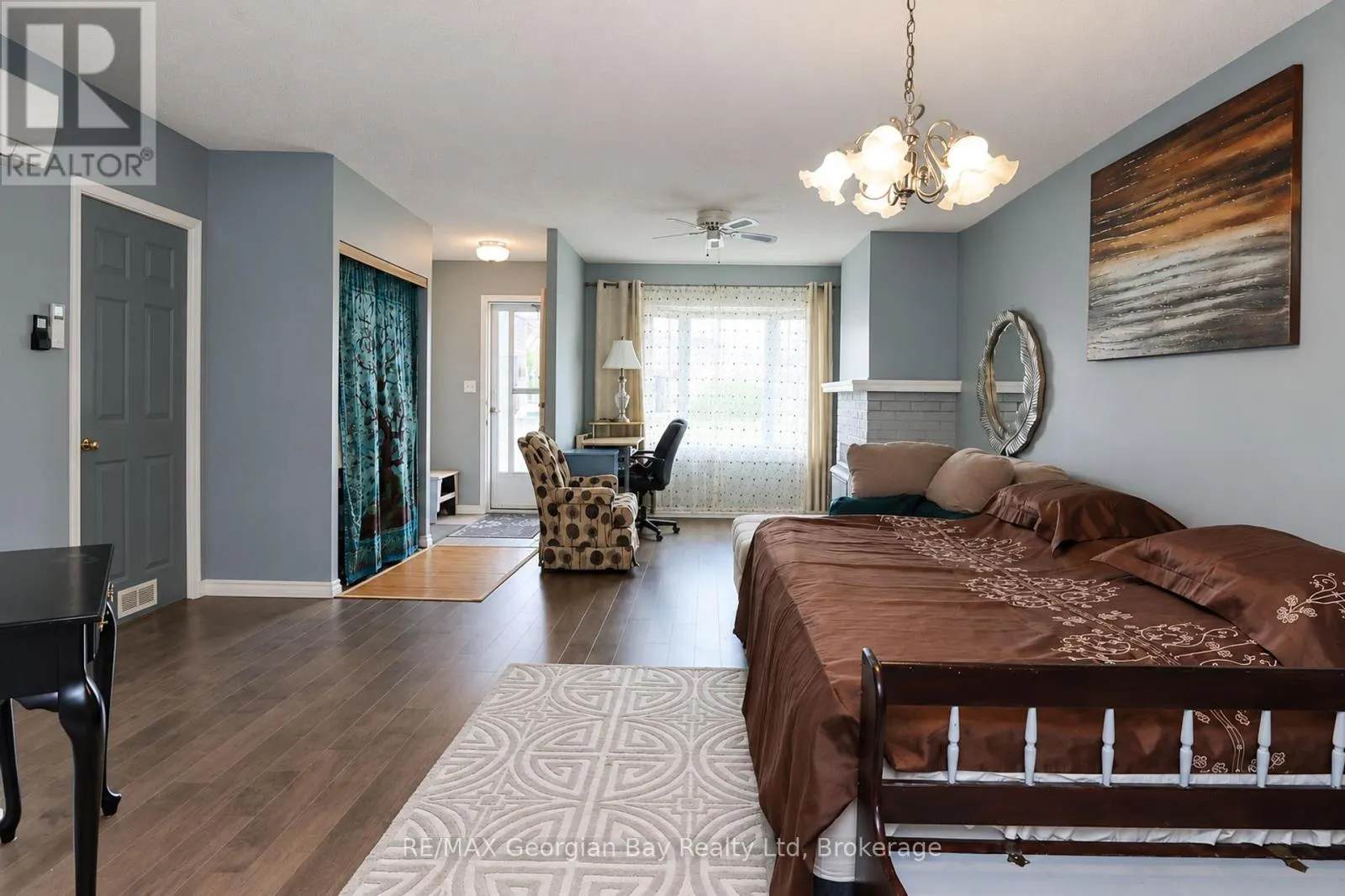 56 - 696 KING STREET #56