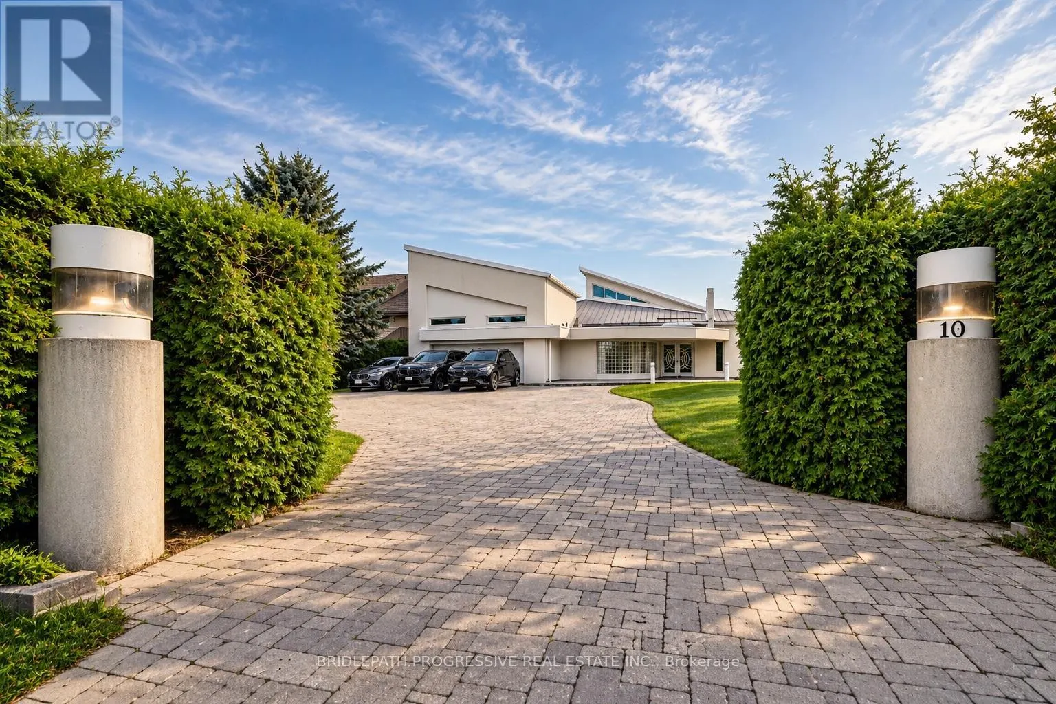 10 BECK BOULEVARD