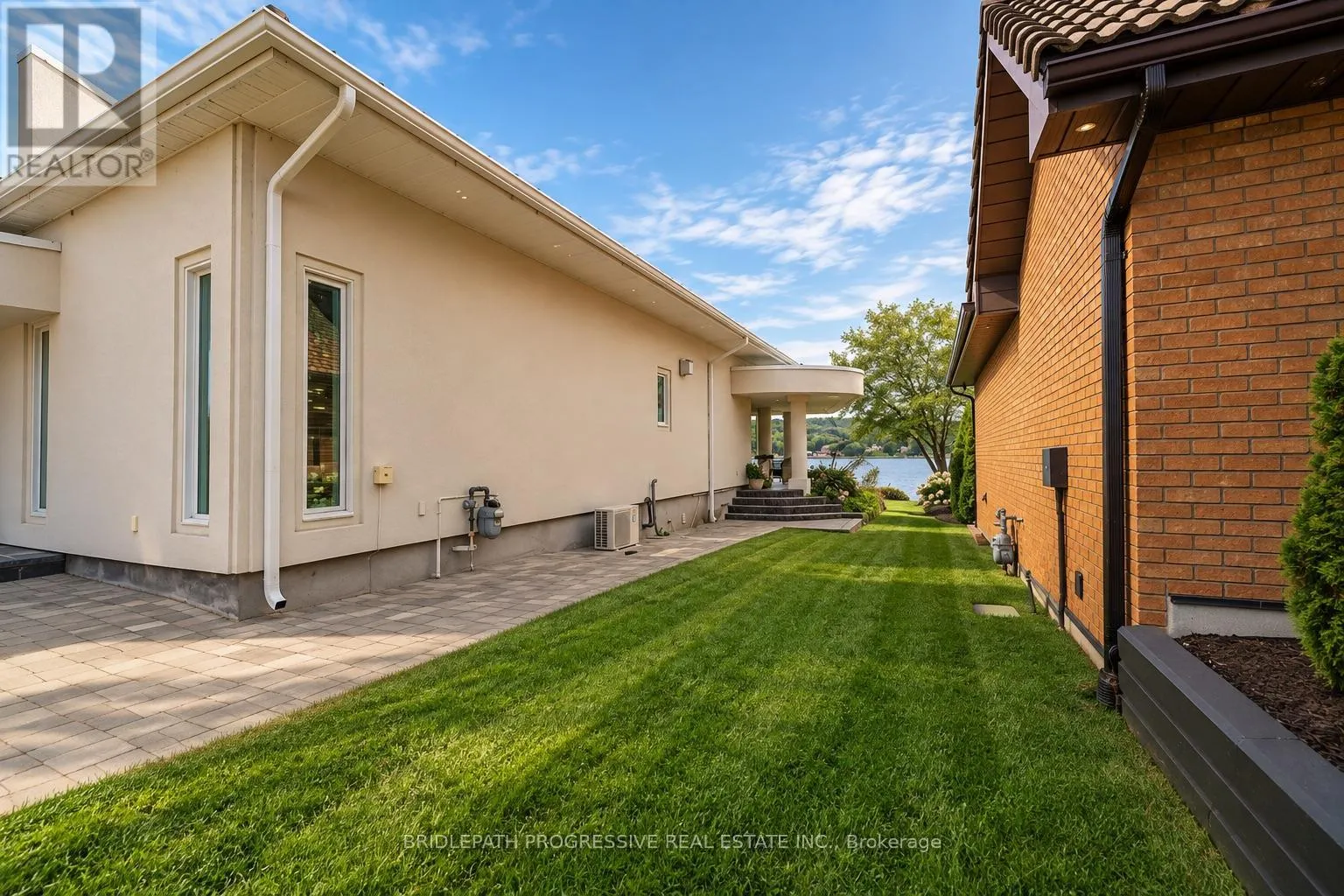 10 BECK BOULEVARD