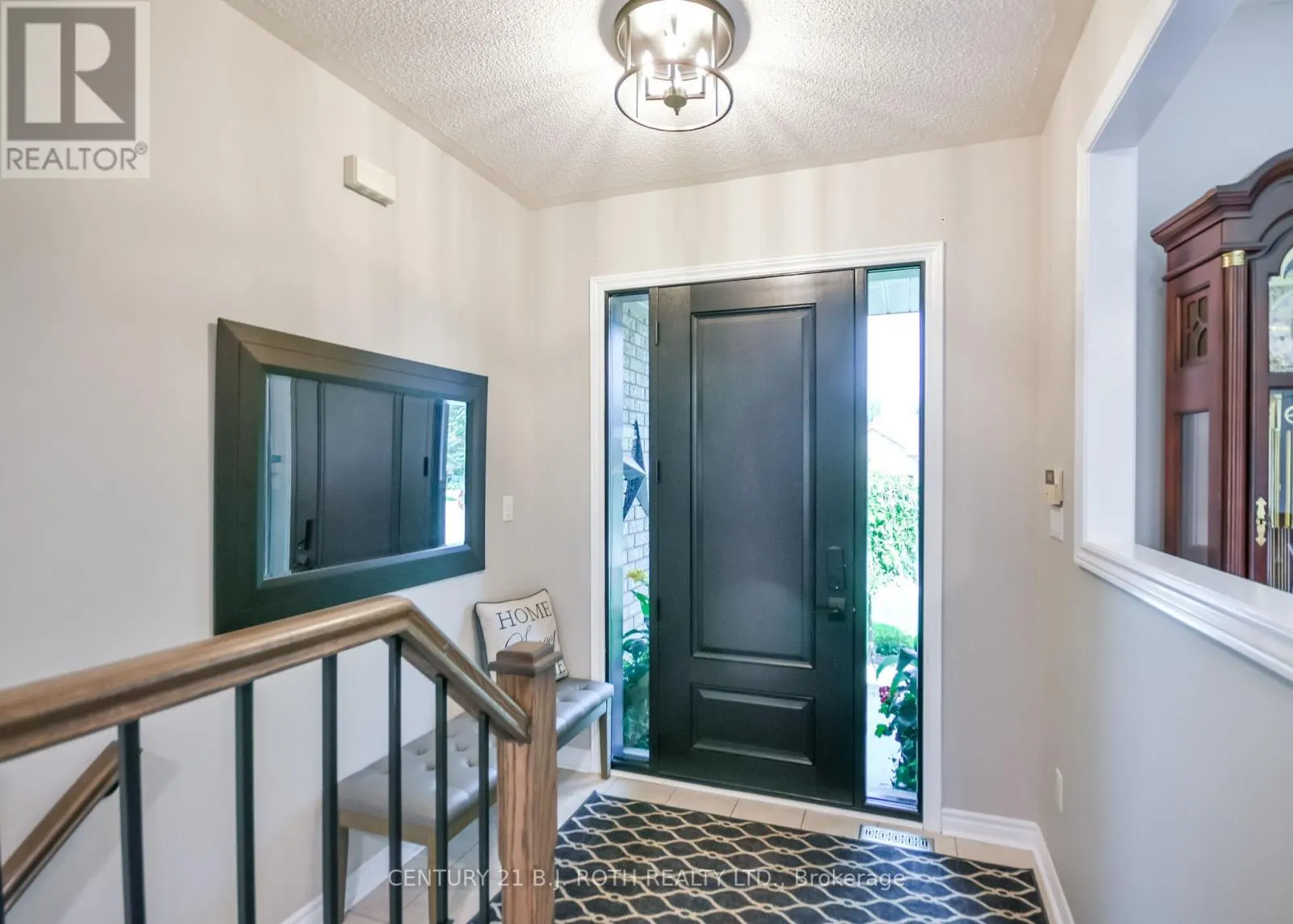 1 SILVERSANDS CRESCENT