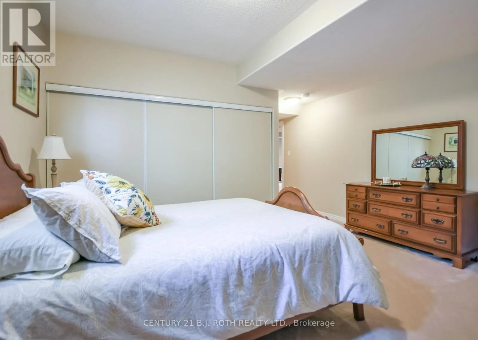1 SILVERSANDS CRESCENT