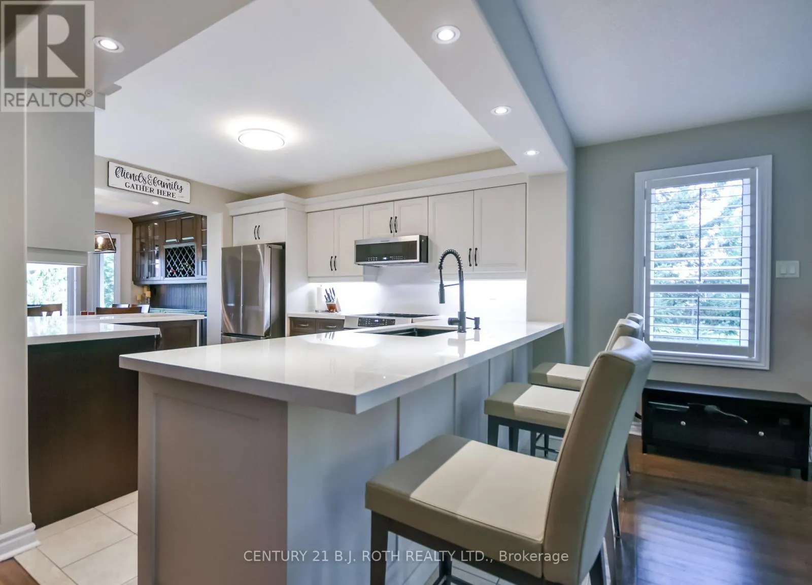 1 SILVERSANDS CRESCENT