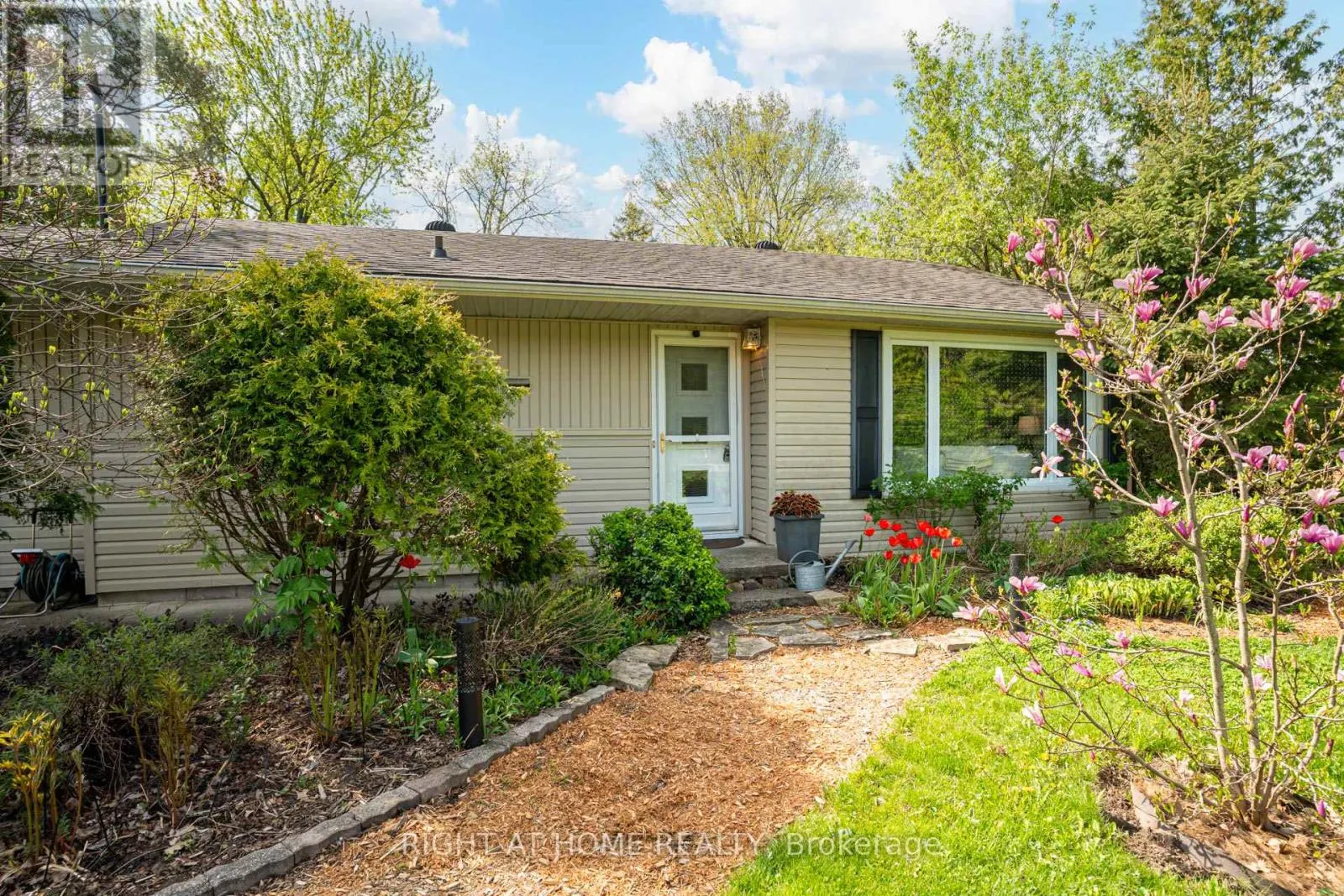 15 WATTIE ROAD