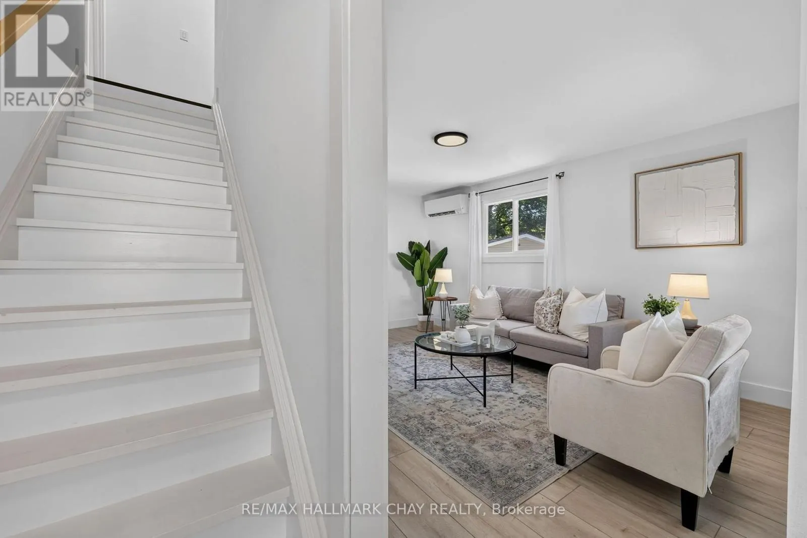 7 VICTORY CRESCENT