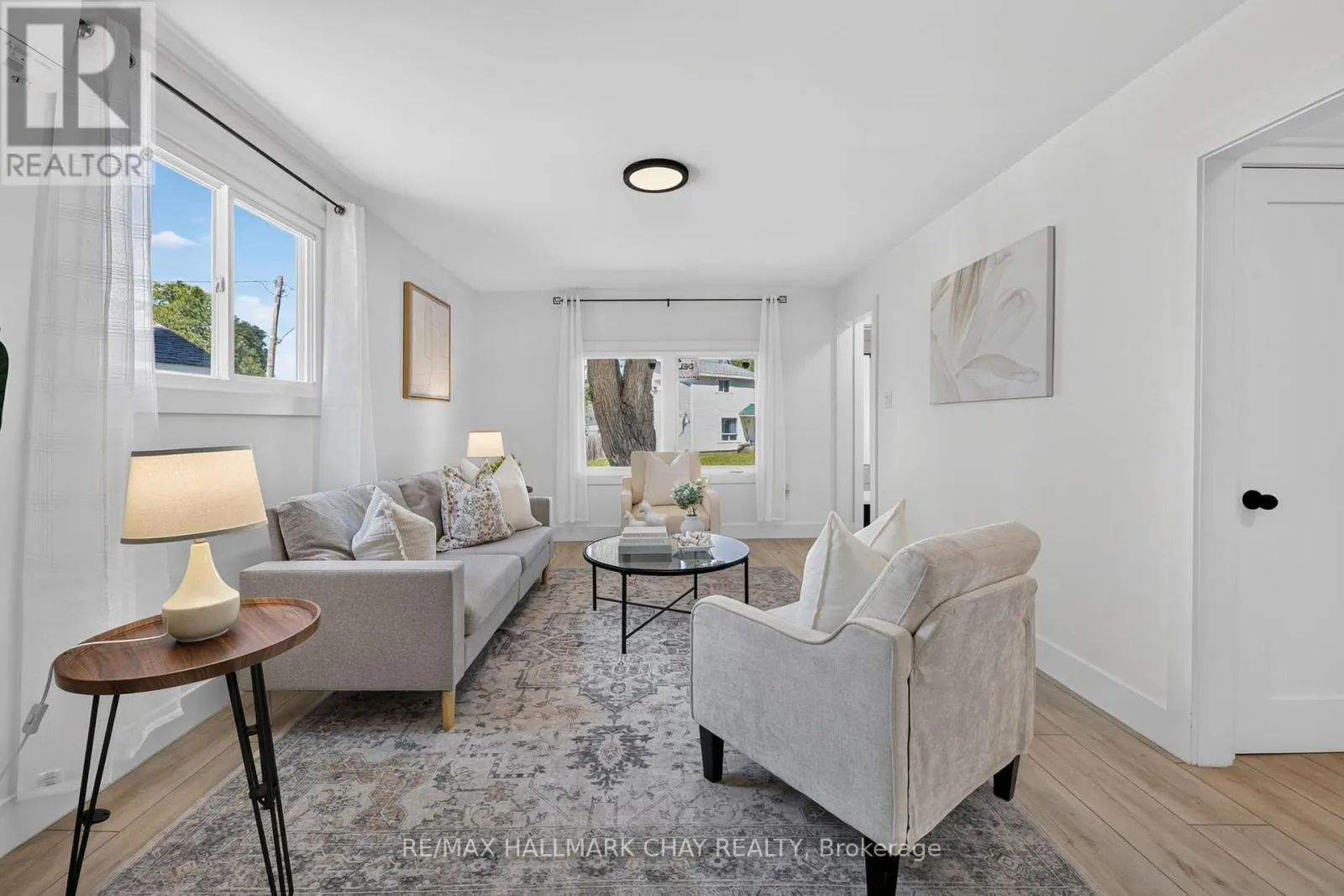 7 VICTORY CRESCENT