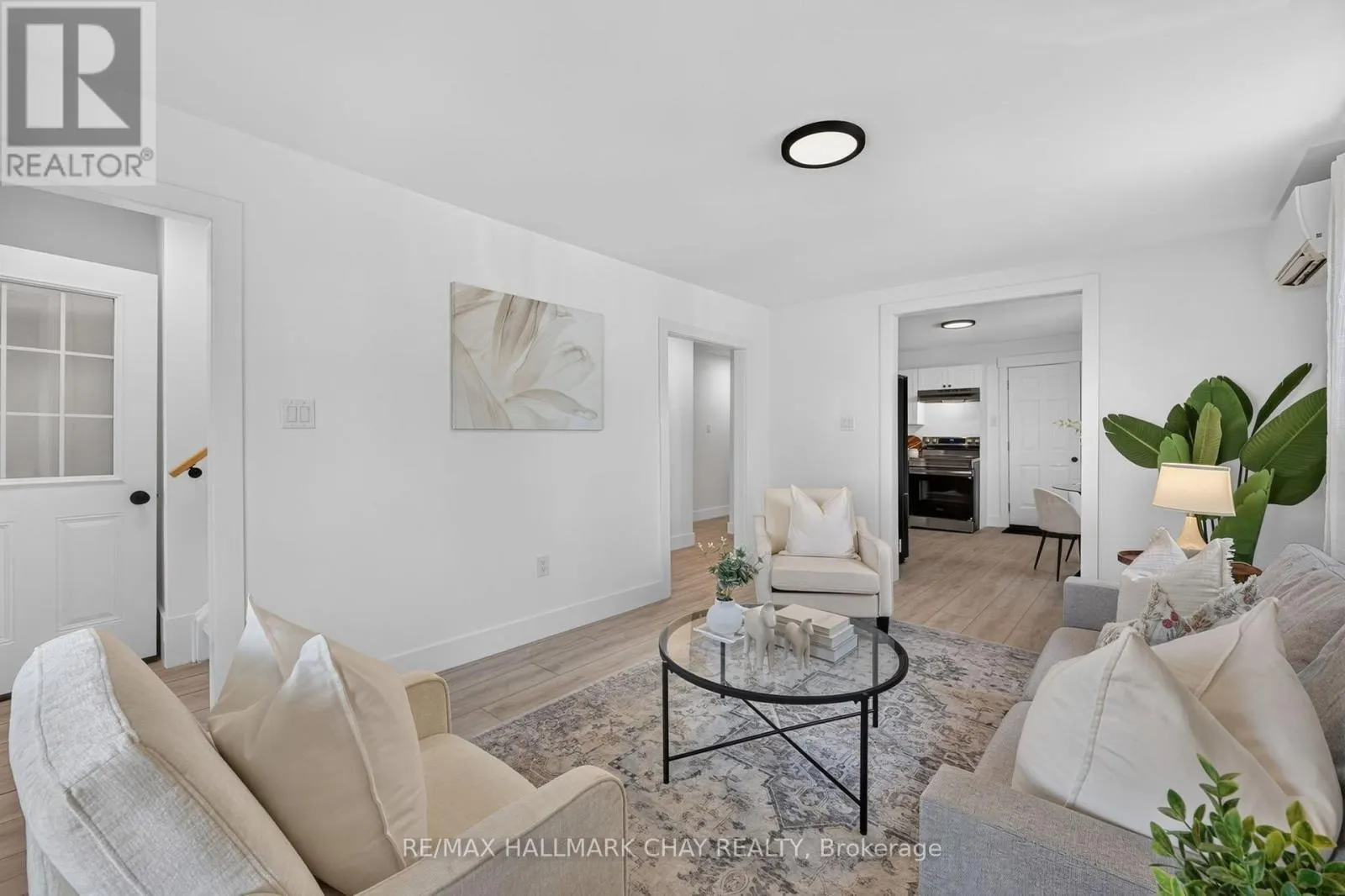 7 VICTORY CRESCENT