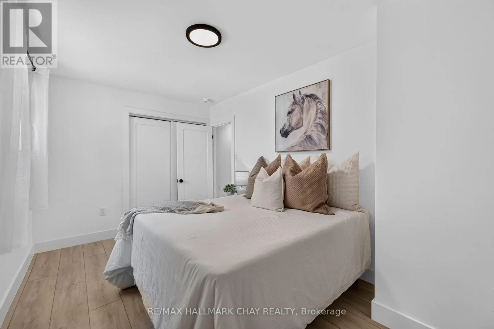 7 VICTORY CRESCENT