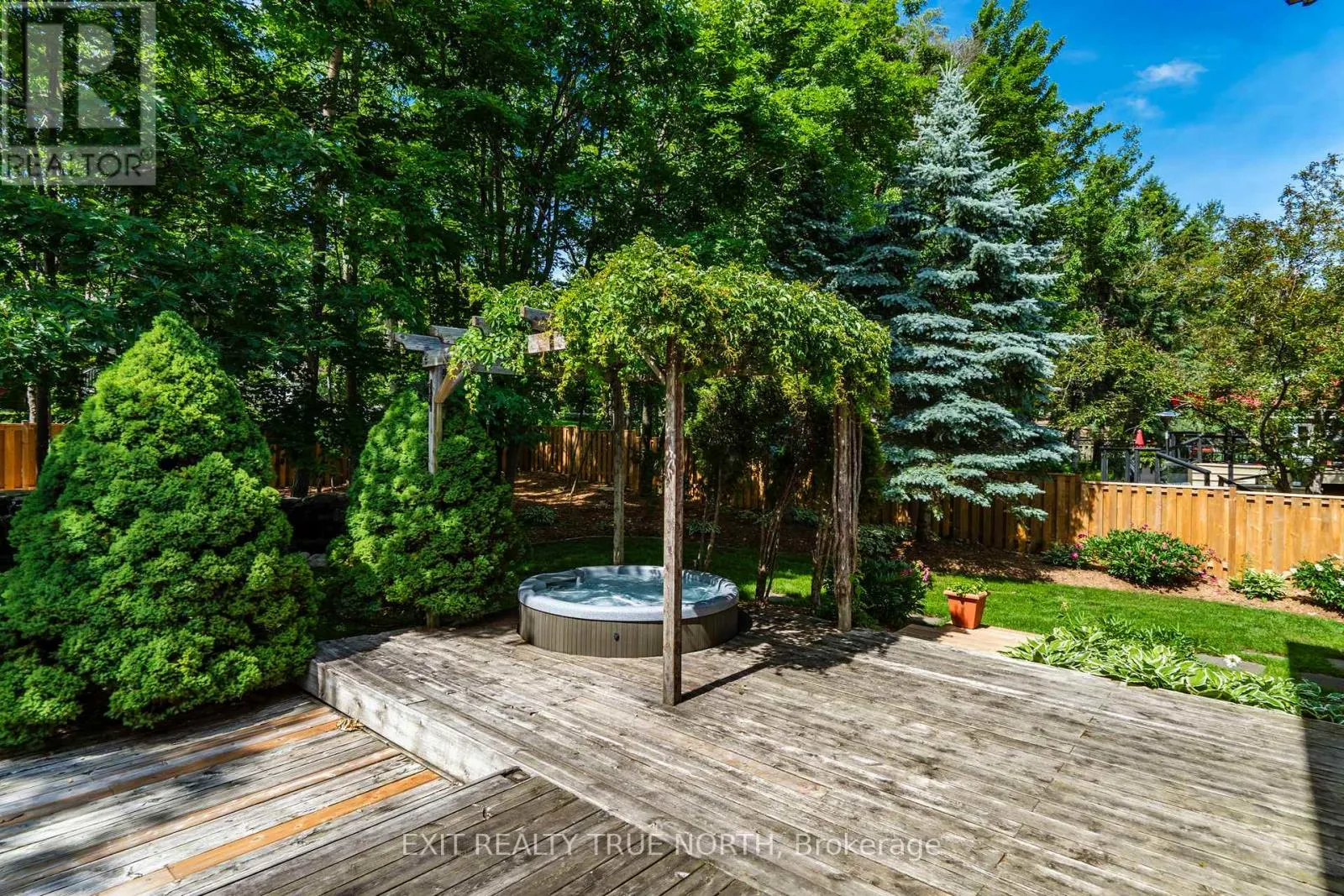 14 ROSEWOOD AVENUE
