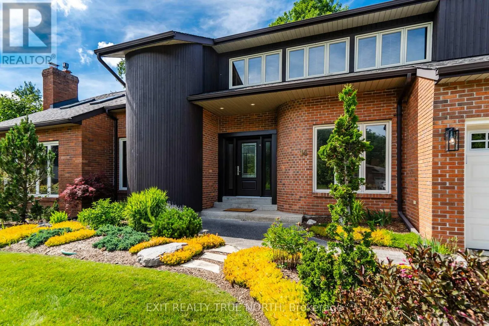 14 ROSEWOOD AVENUE