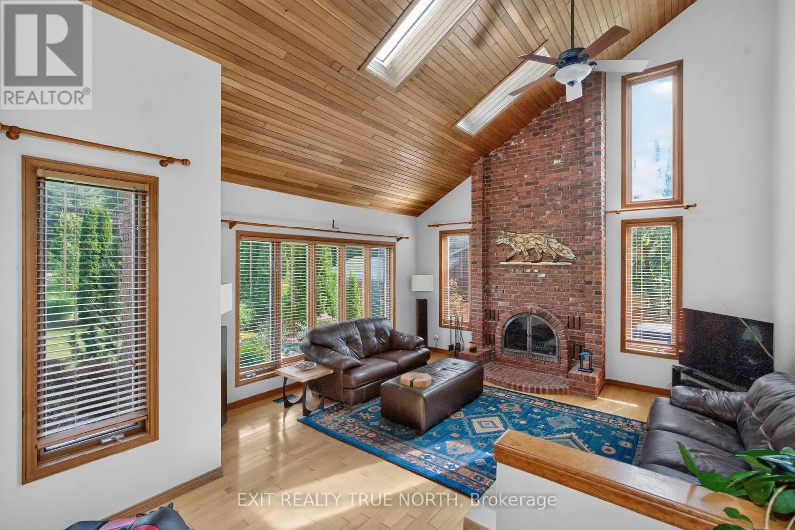 14 ROSEWOOD AVENUE