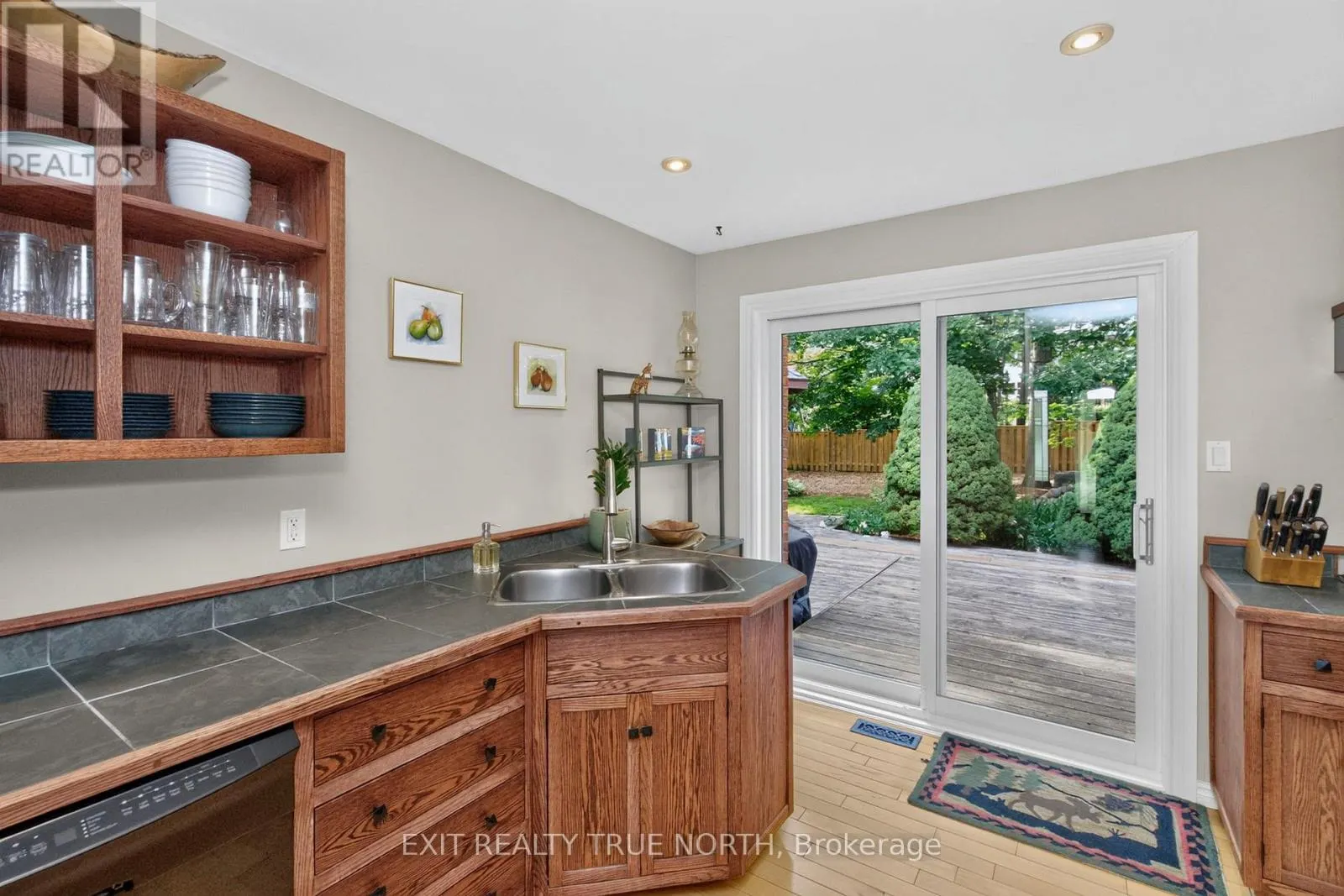 14 ROSEWOOD AVENUE