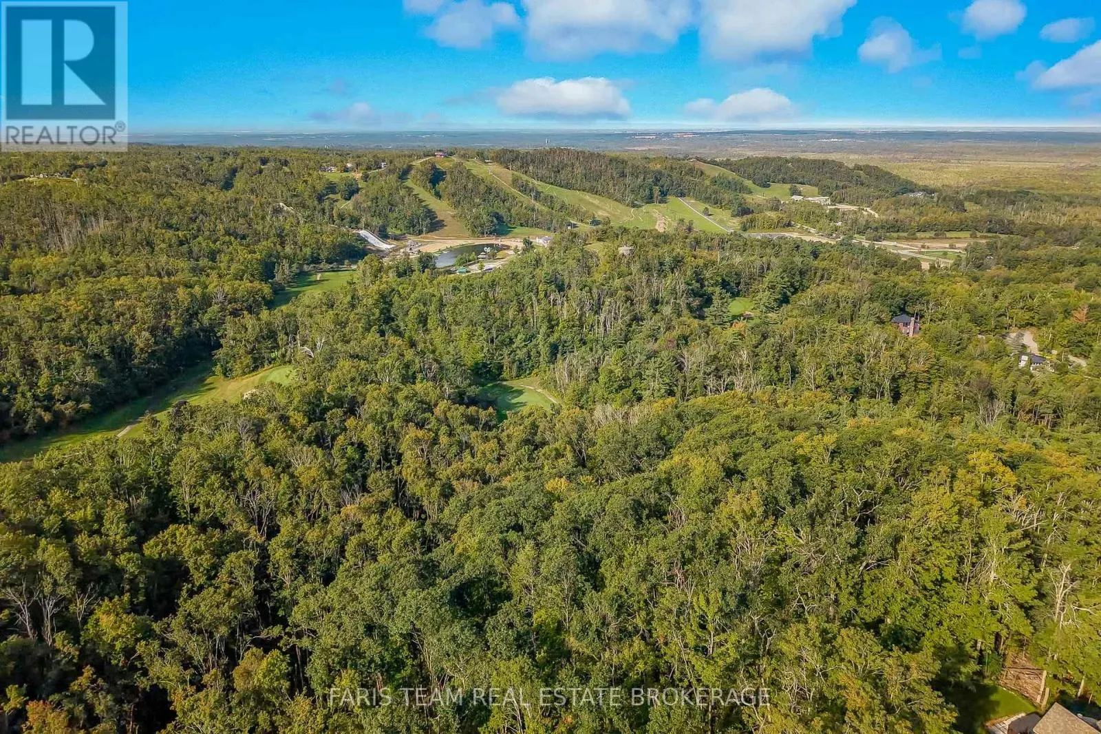 3 VALLEYCREST DRIVE