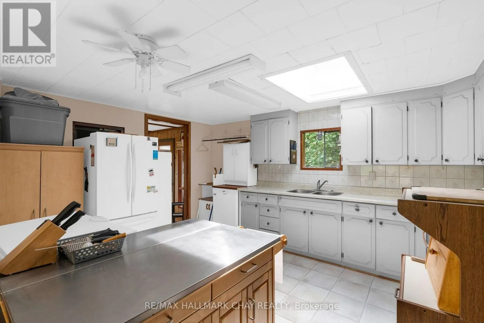 8051 COUNTY ROAD 9