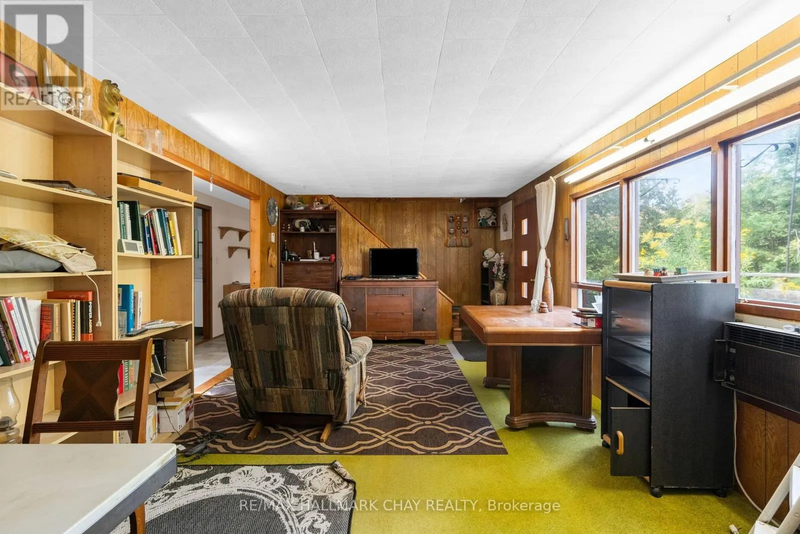 8051 COUNTY ROAD 9