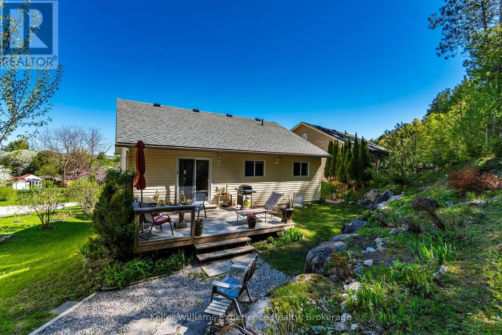 53 THERRIEN COURT