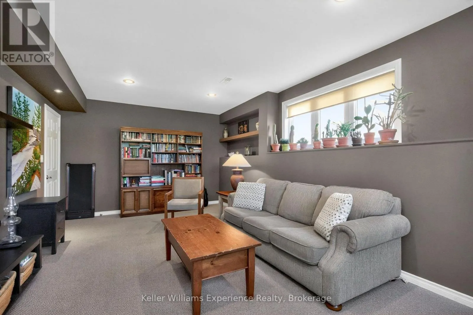53 THERRIEN COURT
