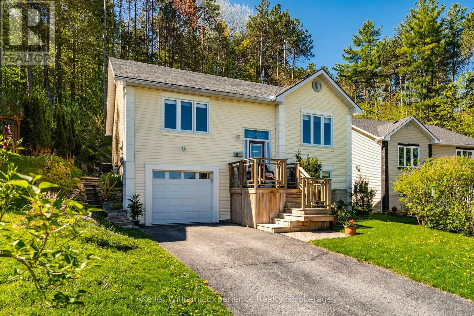 53 THERRIEN COURT