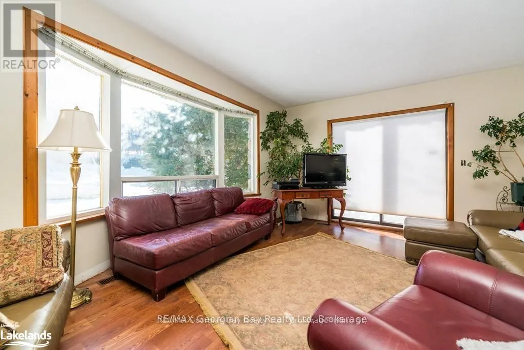9513 COUNTY RD 93 ROAD NE