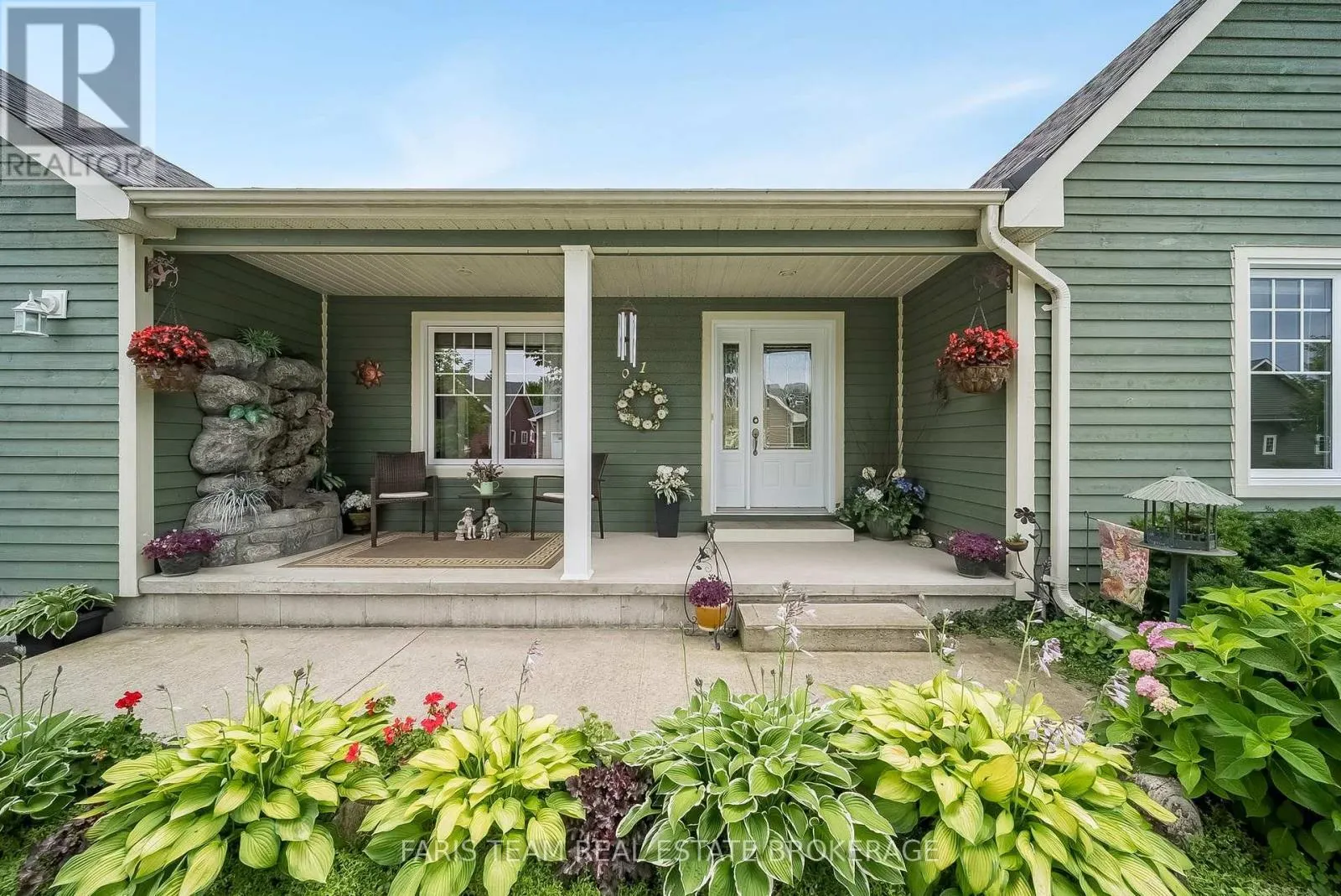 1 BAY MOORINGS BOULEVARD