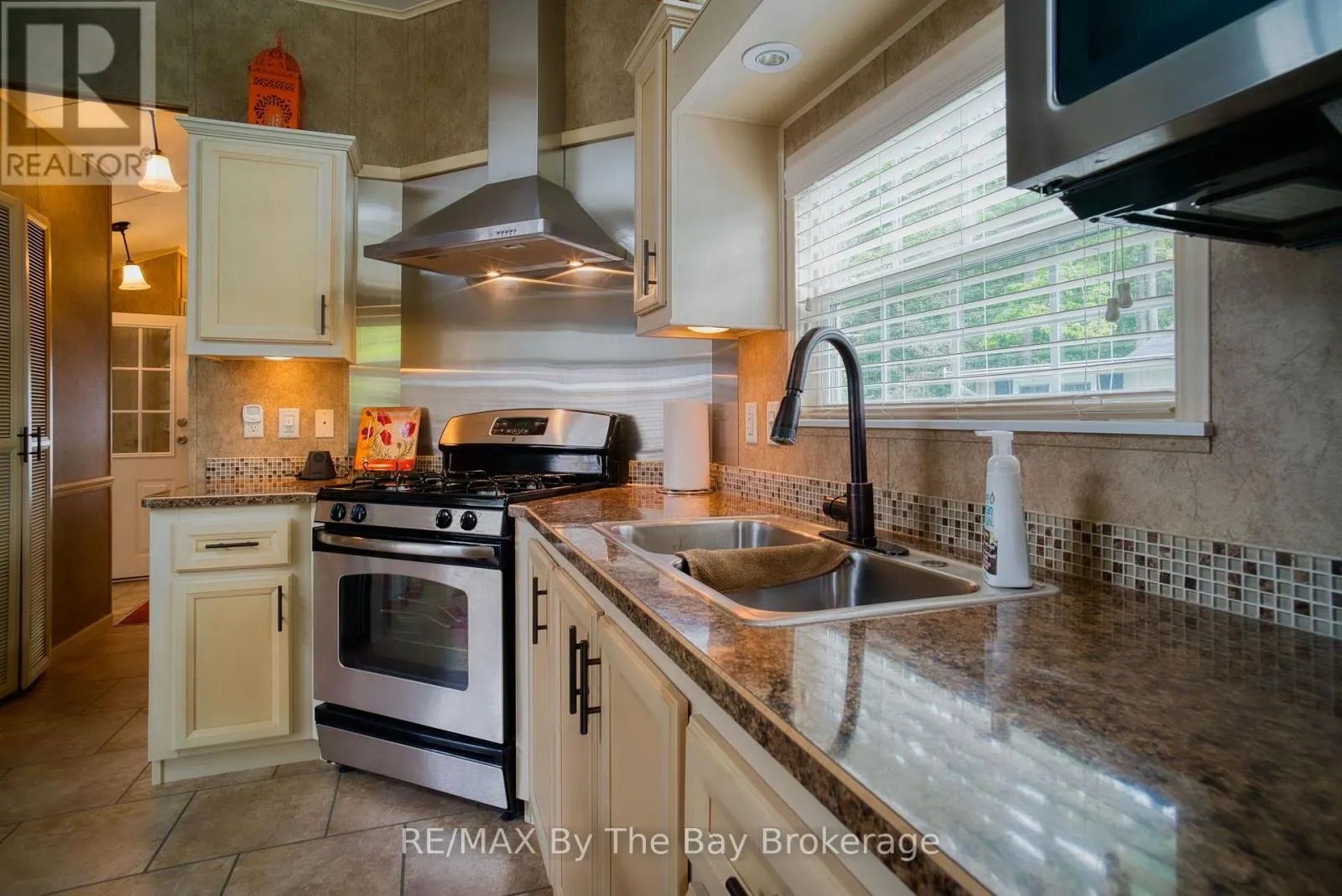 107 MADAWASKA TRAIL