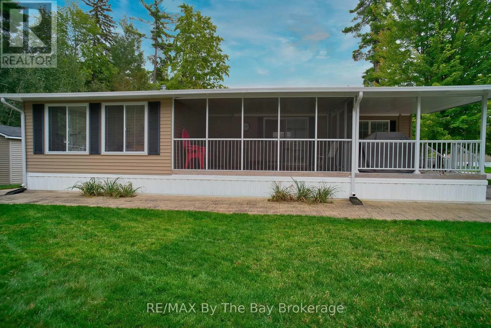 107 MADAWASKA TRAIL