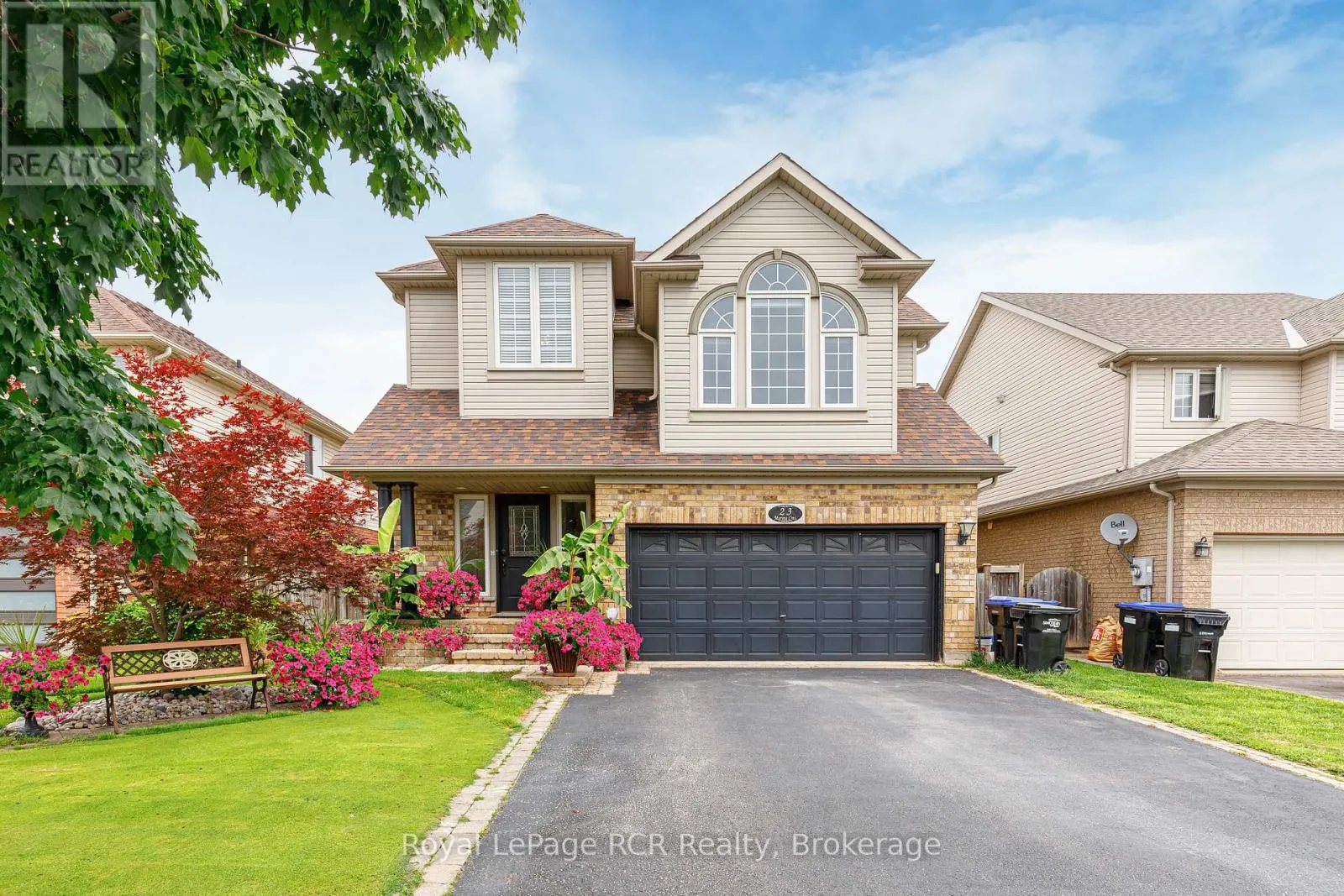 23 MARINA CRESCENT