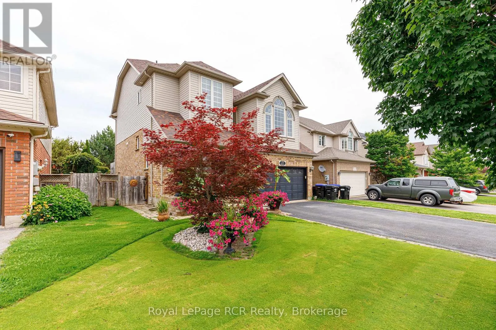 23 MARINA CRESCENT
