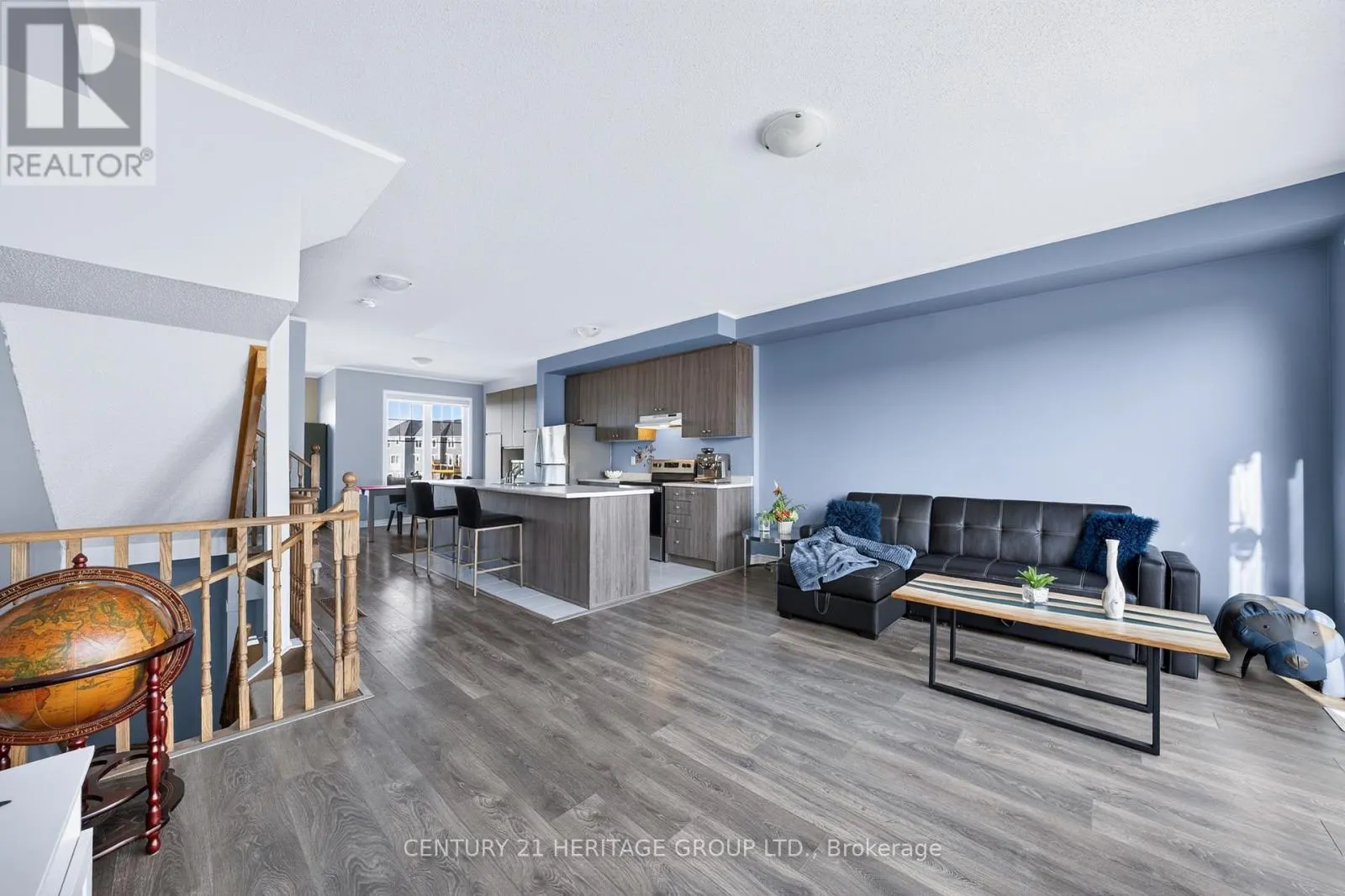 57 SURF DRIVE