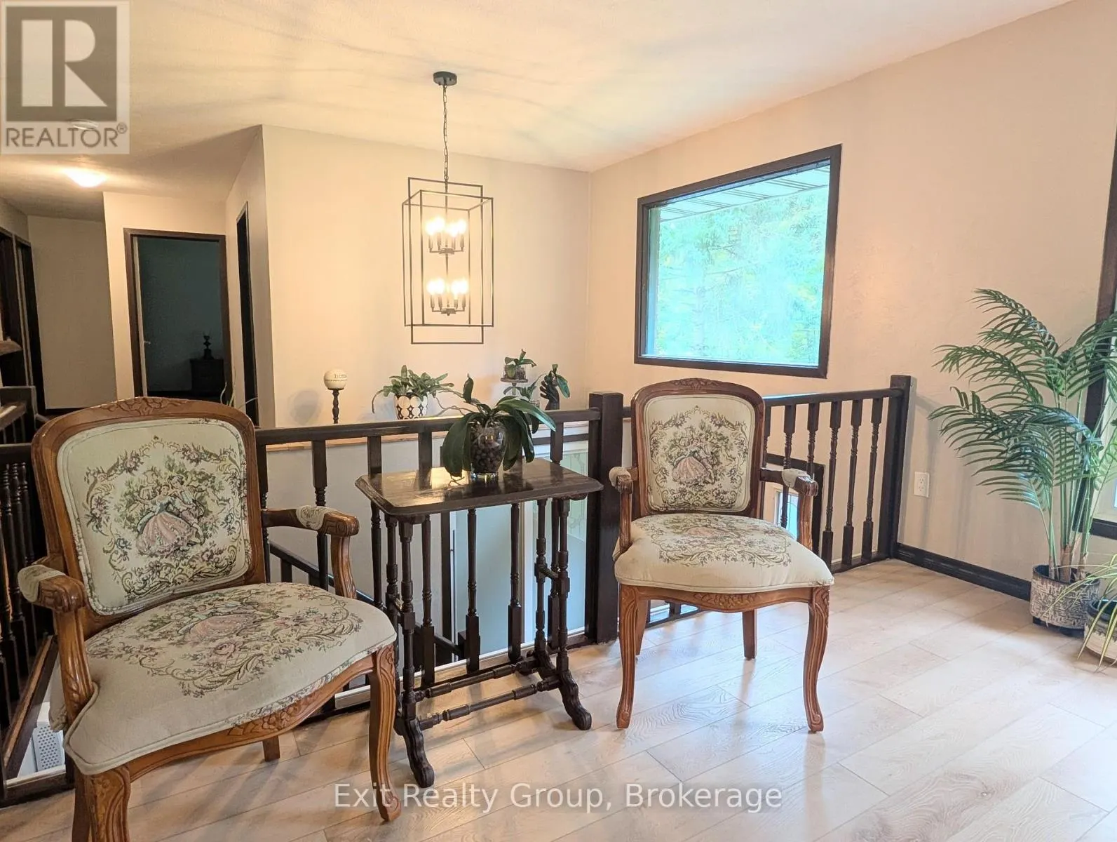 456 PARKVIEW COURT