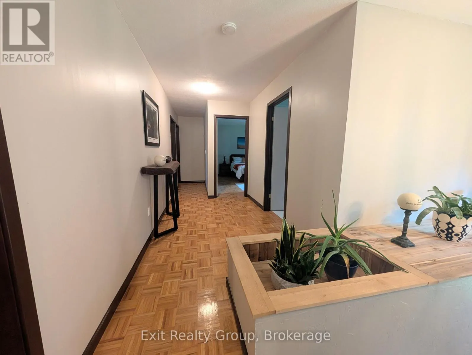 456 PARKVIEW COURT
