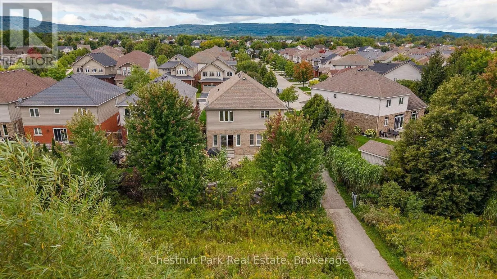 35 KAYLA CRESCENT